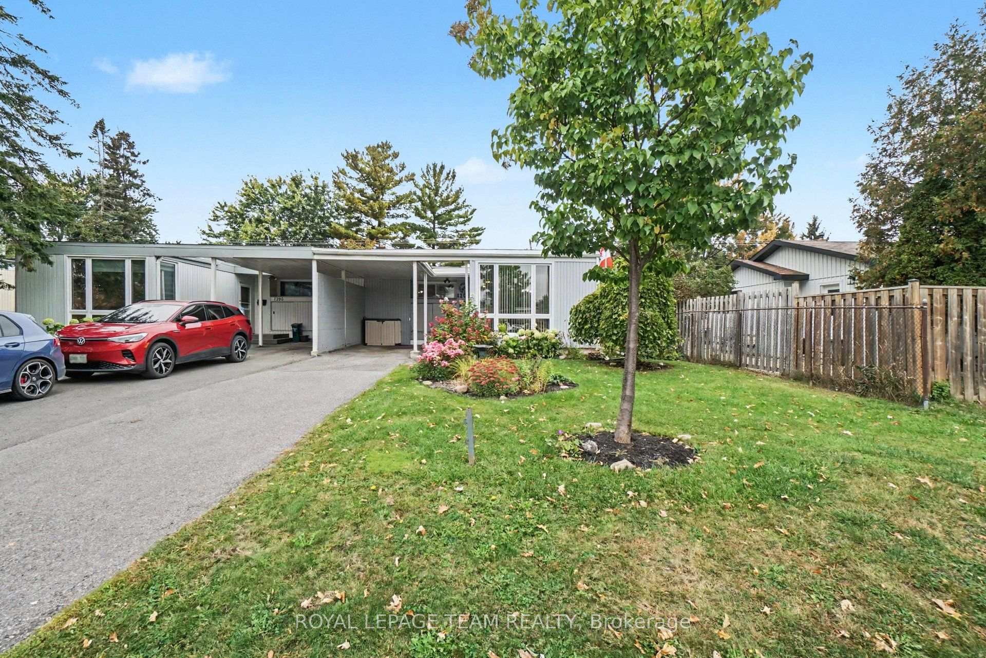 Photo of 1201 Meadowlands Drive E