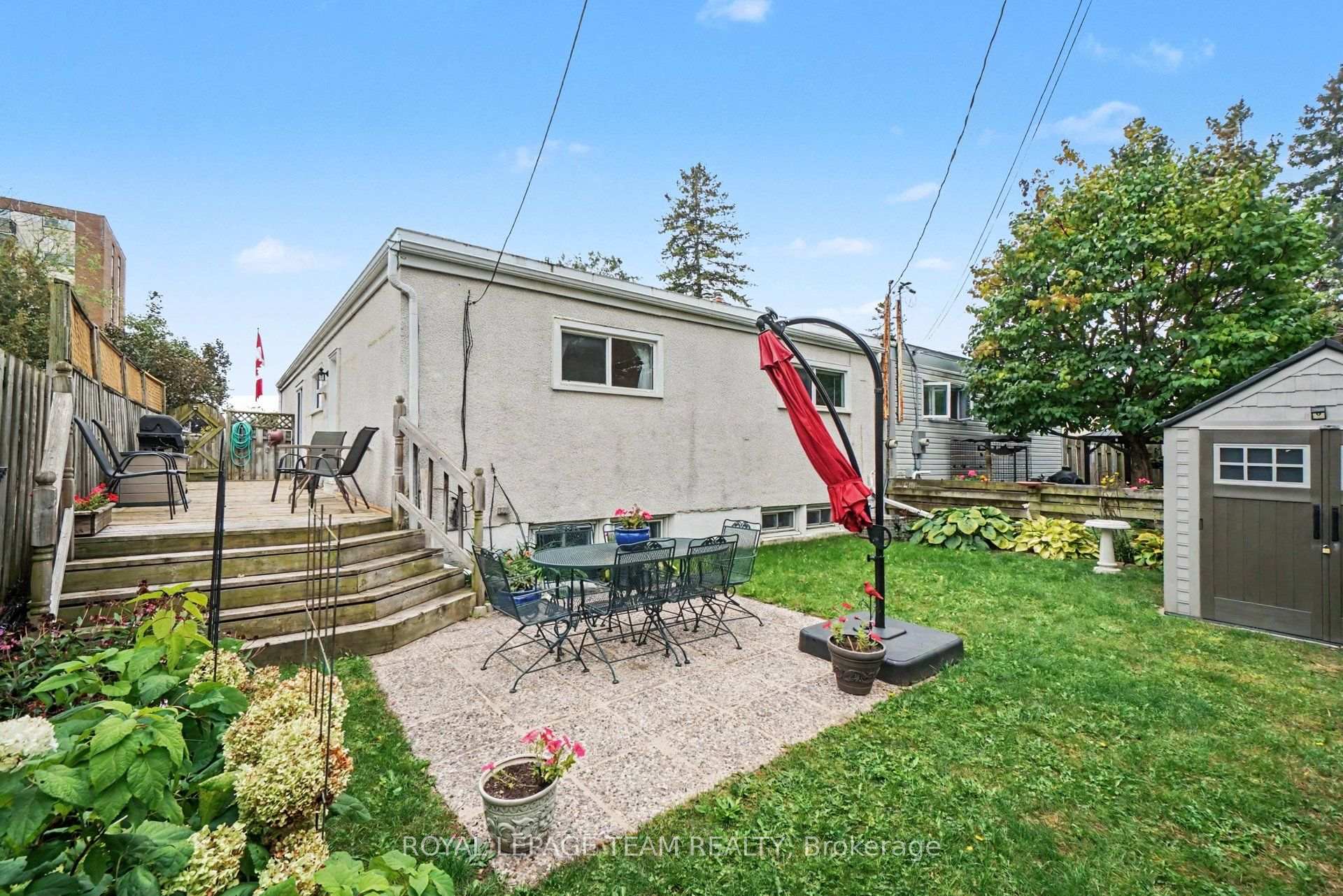 Photo 27 of 1201 Meadowlands Drive E, Ottawa, City View/Skyline/Fisher Heights/Parkwood Hills — HOMEH
