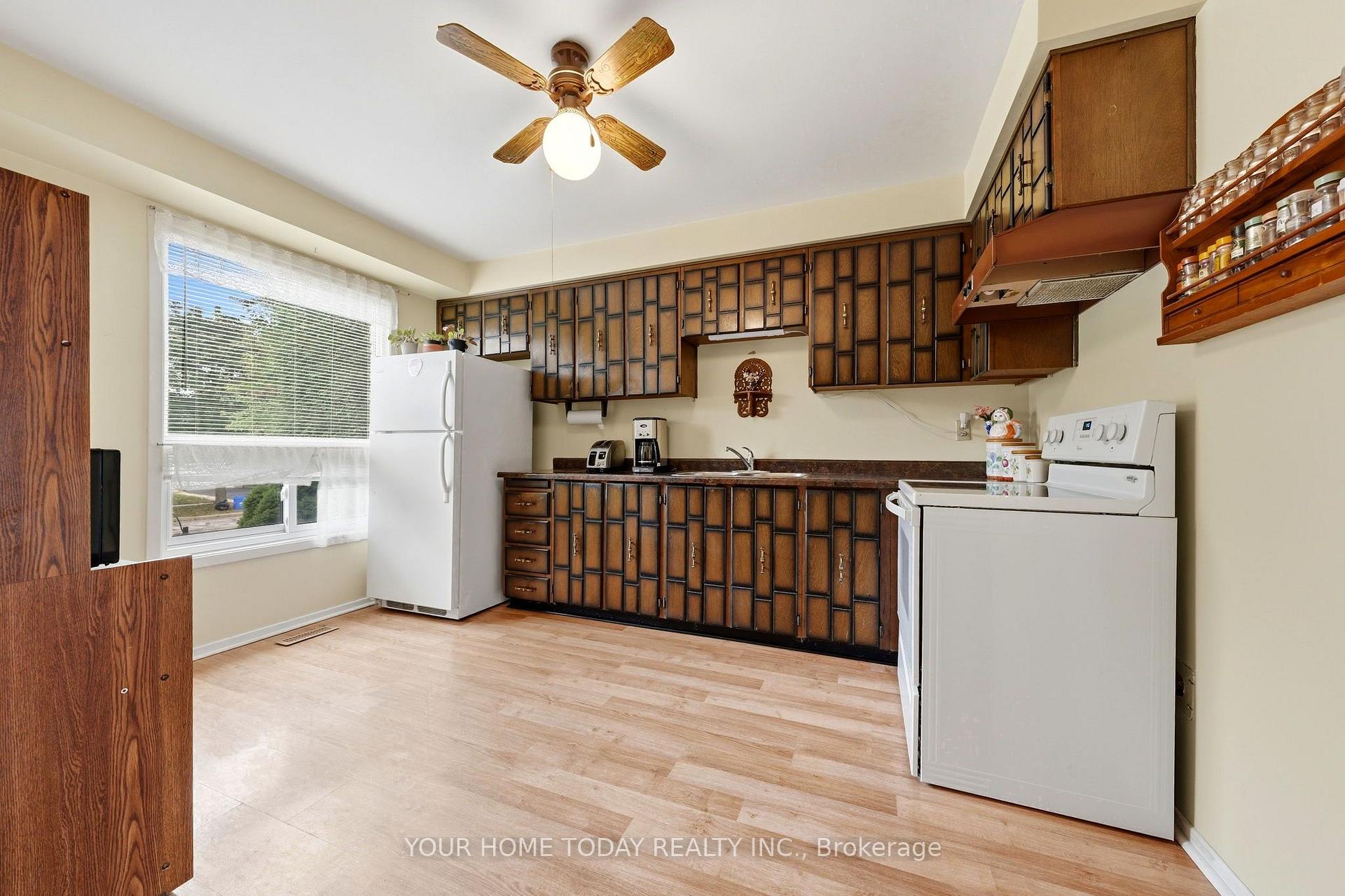 Photo 7 of 7 Greenore Crescent, Halton Hills, Acton — HOMEH