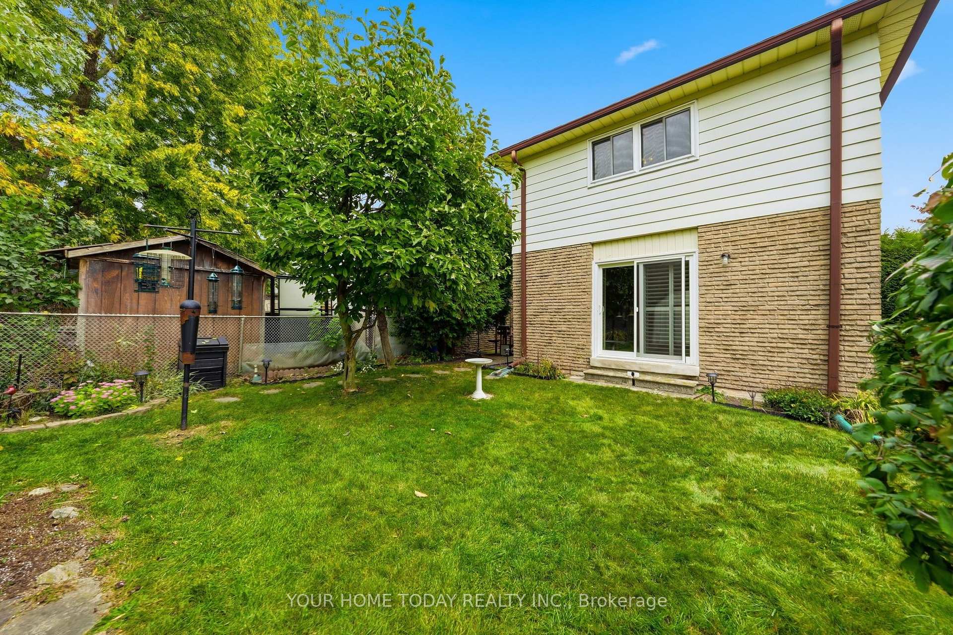 Photo 24 of 7 Greenore Crescent, Halton Hills, Acton — HOMEH