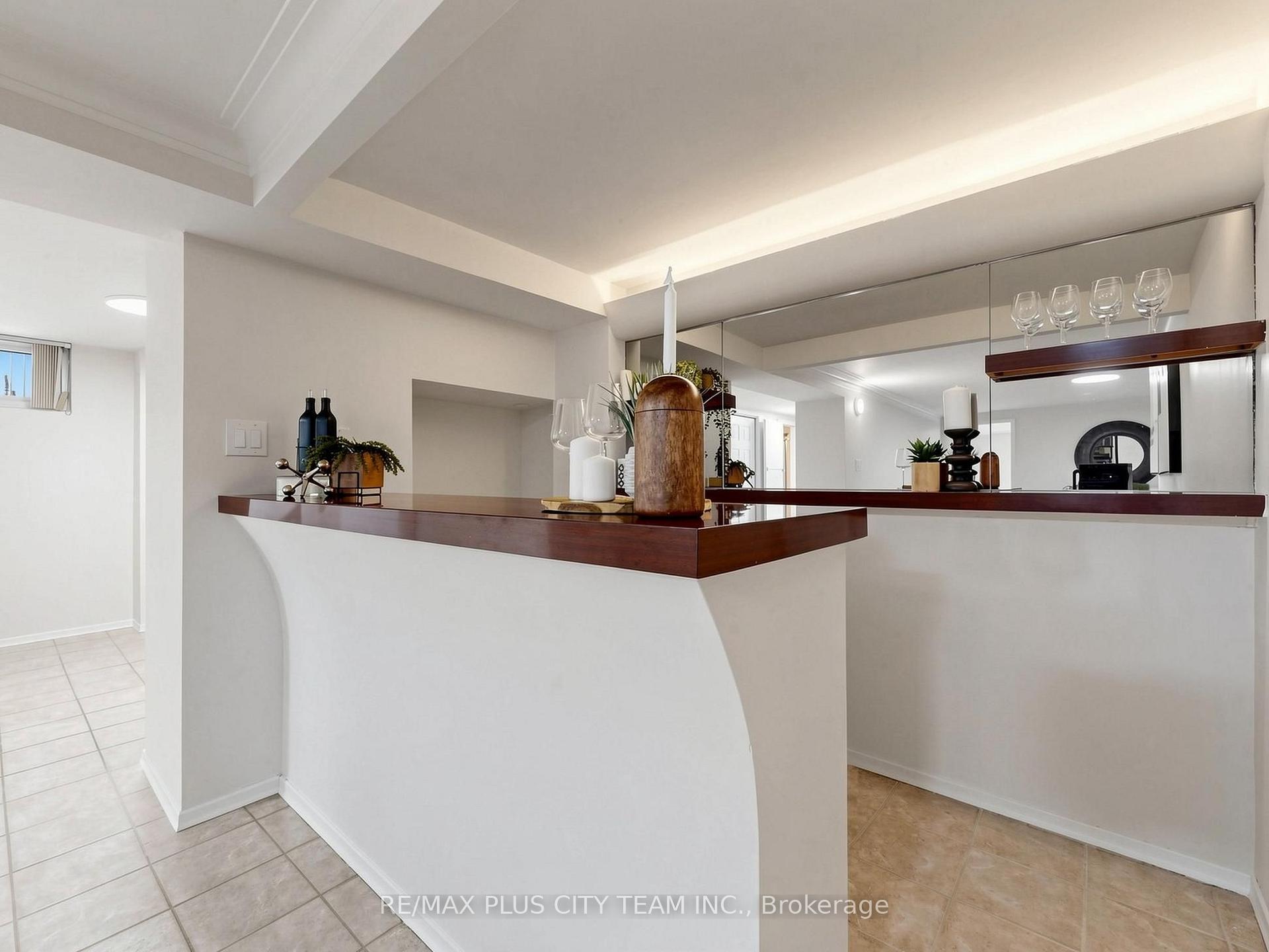 Photo 24 of 16 Holford Crescent, Scarborough, Tam O'Shanter-Sullivan — HOMEH