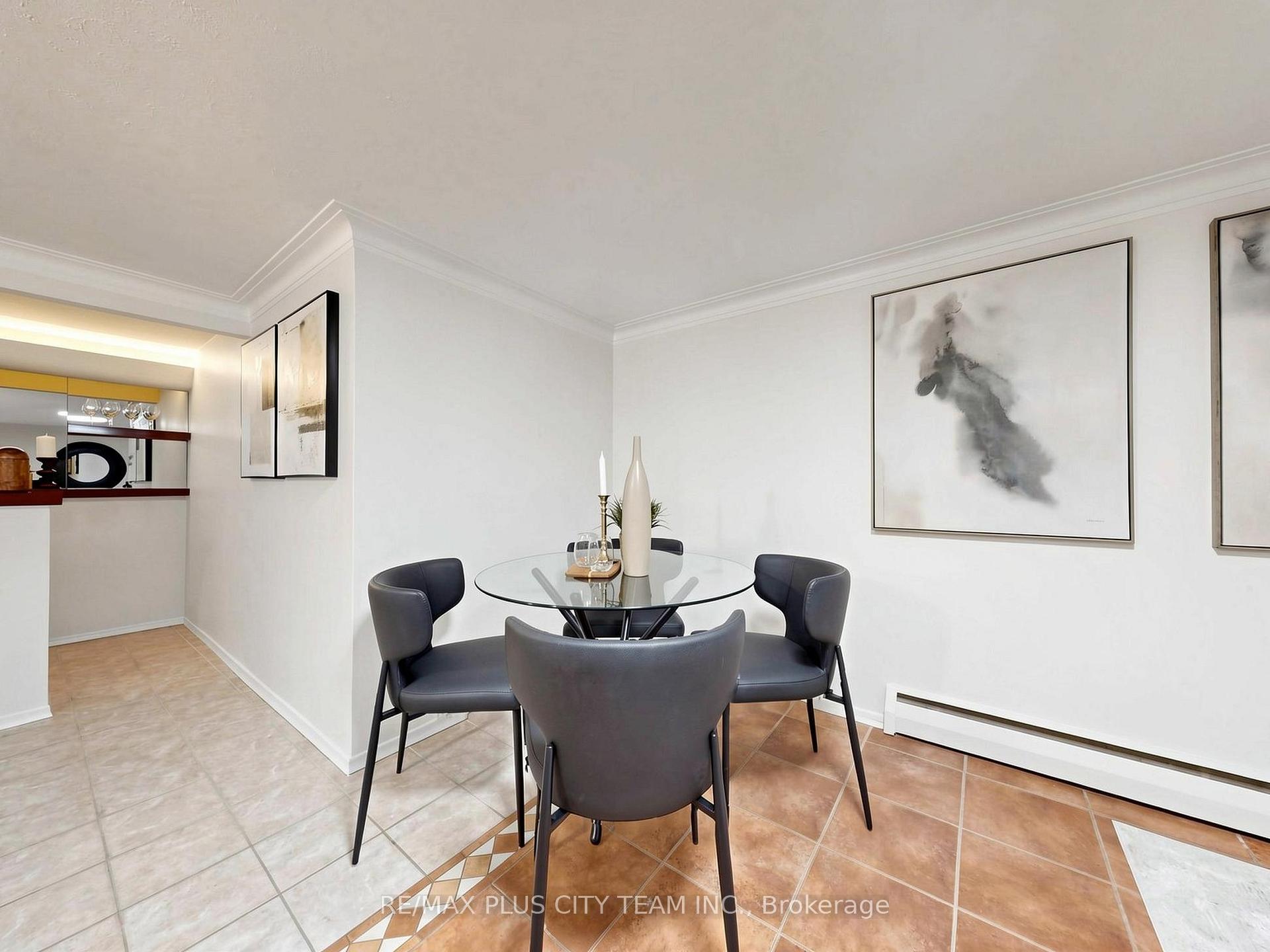 Photo 29 of 16 Holford Crescent, Scarborough, Tam O'Shanter-Sullivan — HOMEH