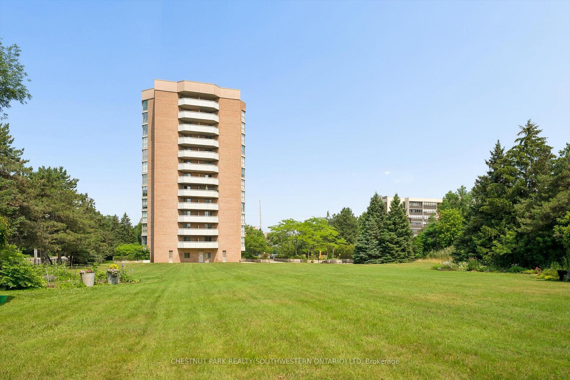 Photo 10 of Unit PH9, 265 Westcourt Place, Waterloo, Downtown Waterloo — HOMEH