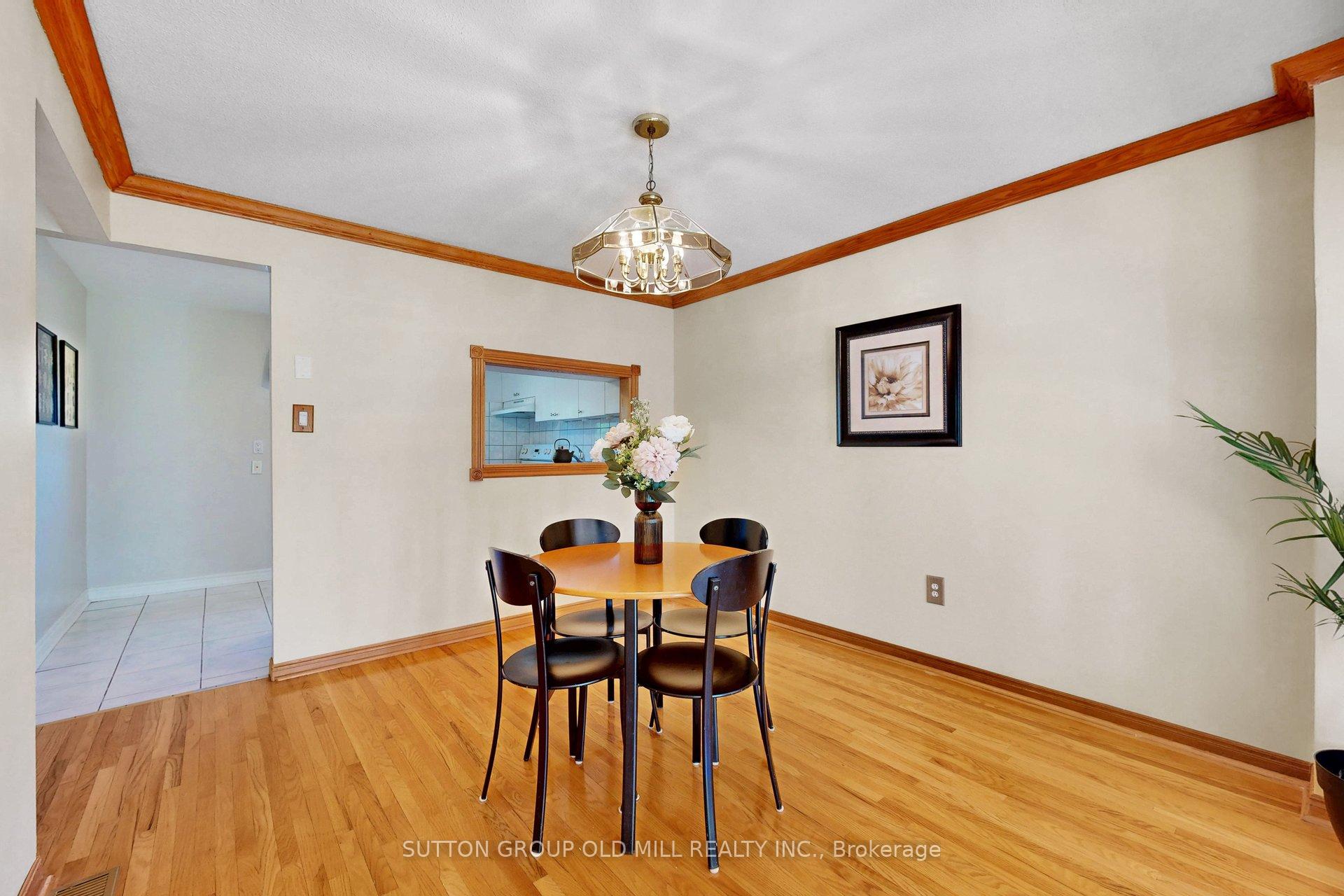 Photo 14 of 96 Darras Court, Brampton, Southgate — HOMEH