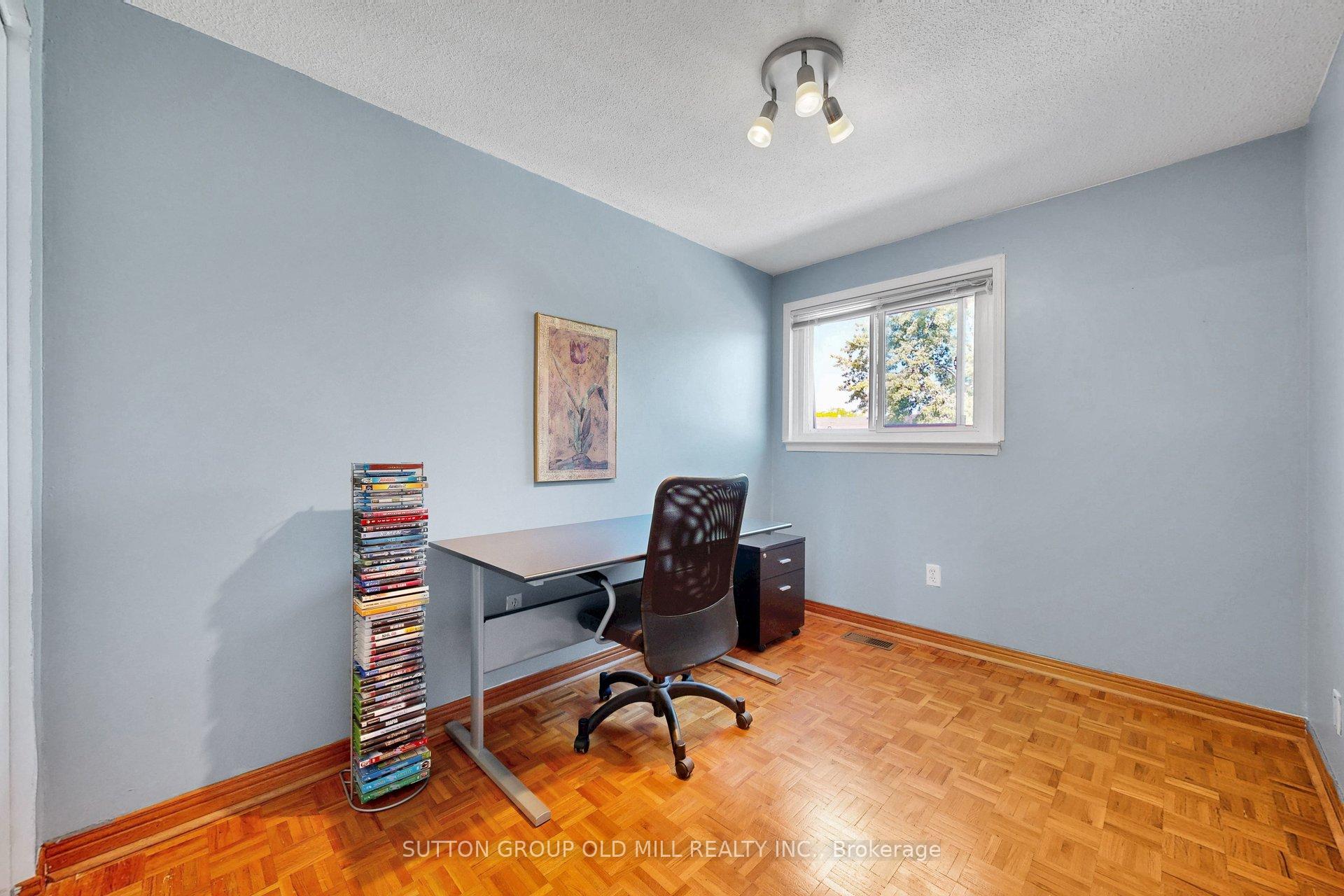 Photo 23 of 96 Darras Court, Brampton, Southgate — HOMEH