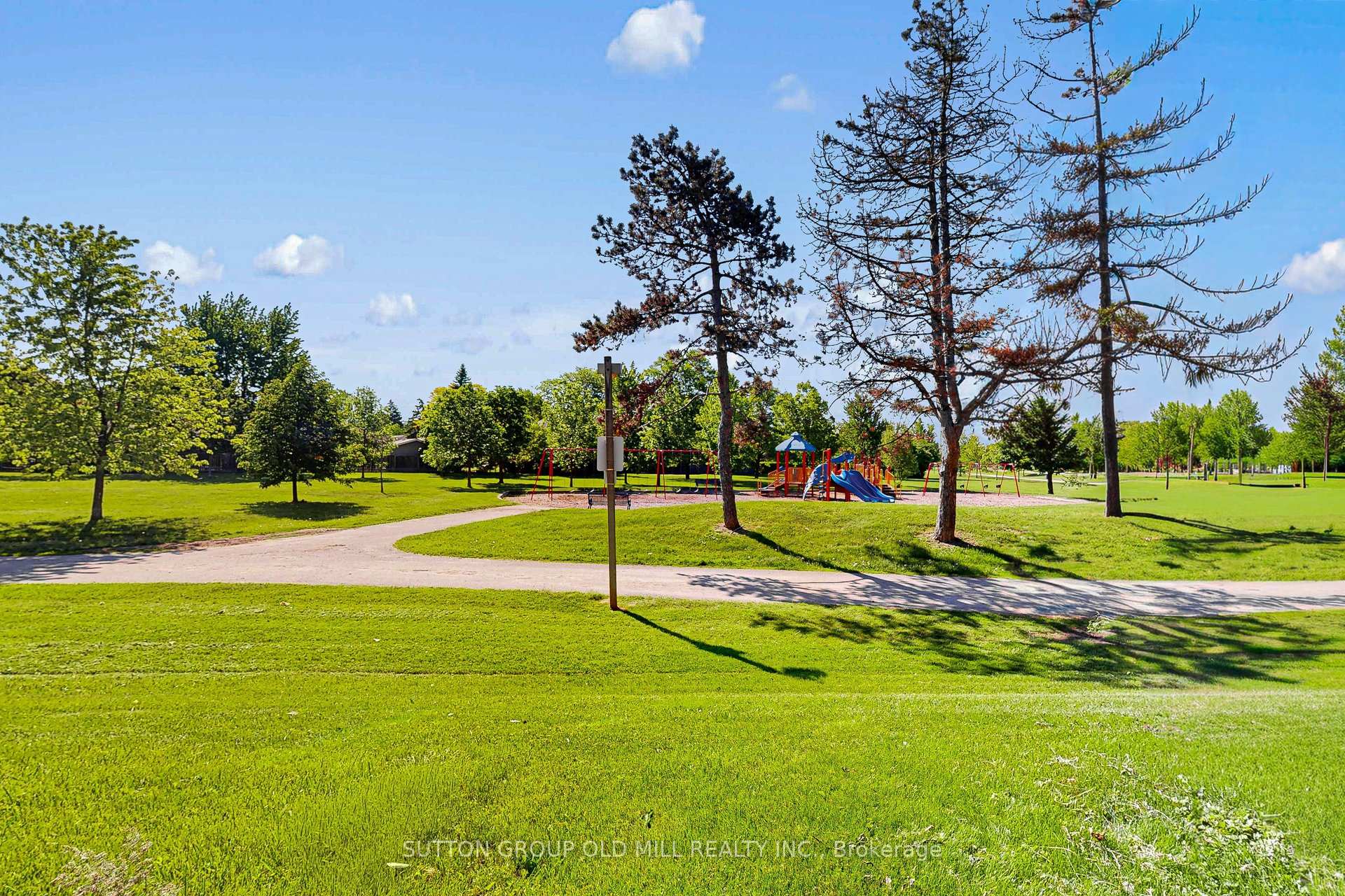 Photo 44 of 96 Darras Court, Brampton, Southgate — HOMEH