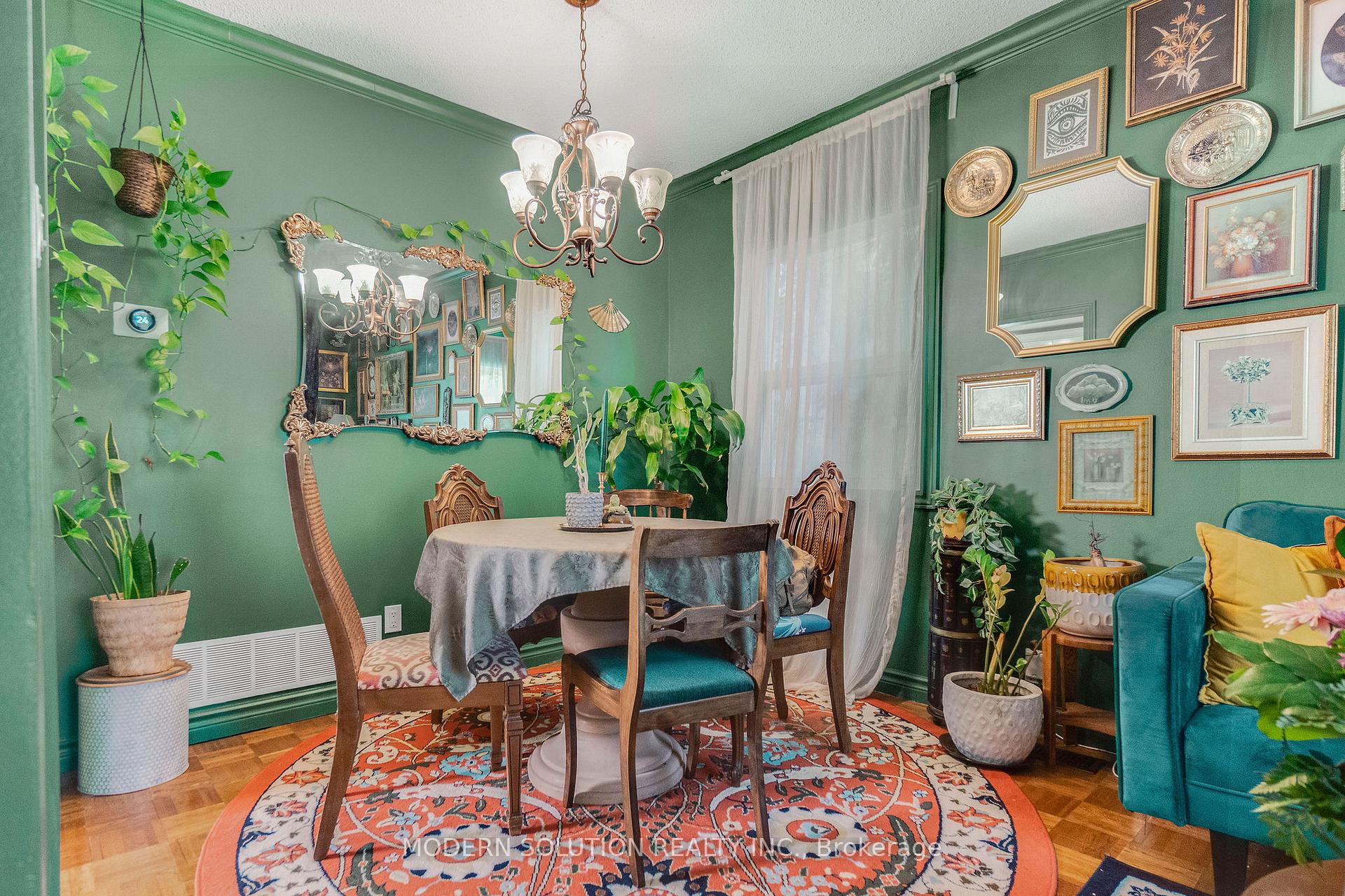 Photo 12 of 5A Dynevor Road, Toronto, Caledonia-Fairbank — HOMEH