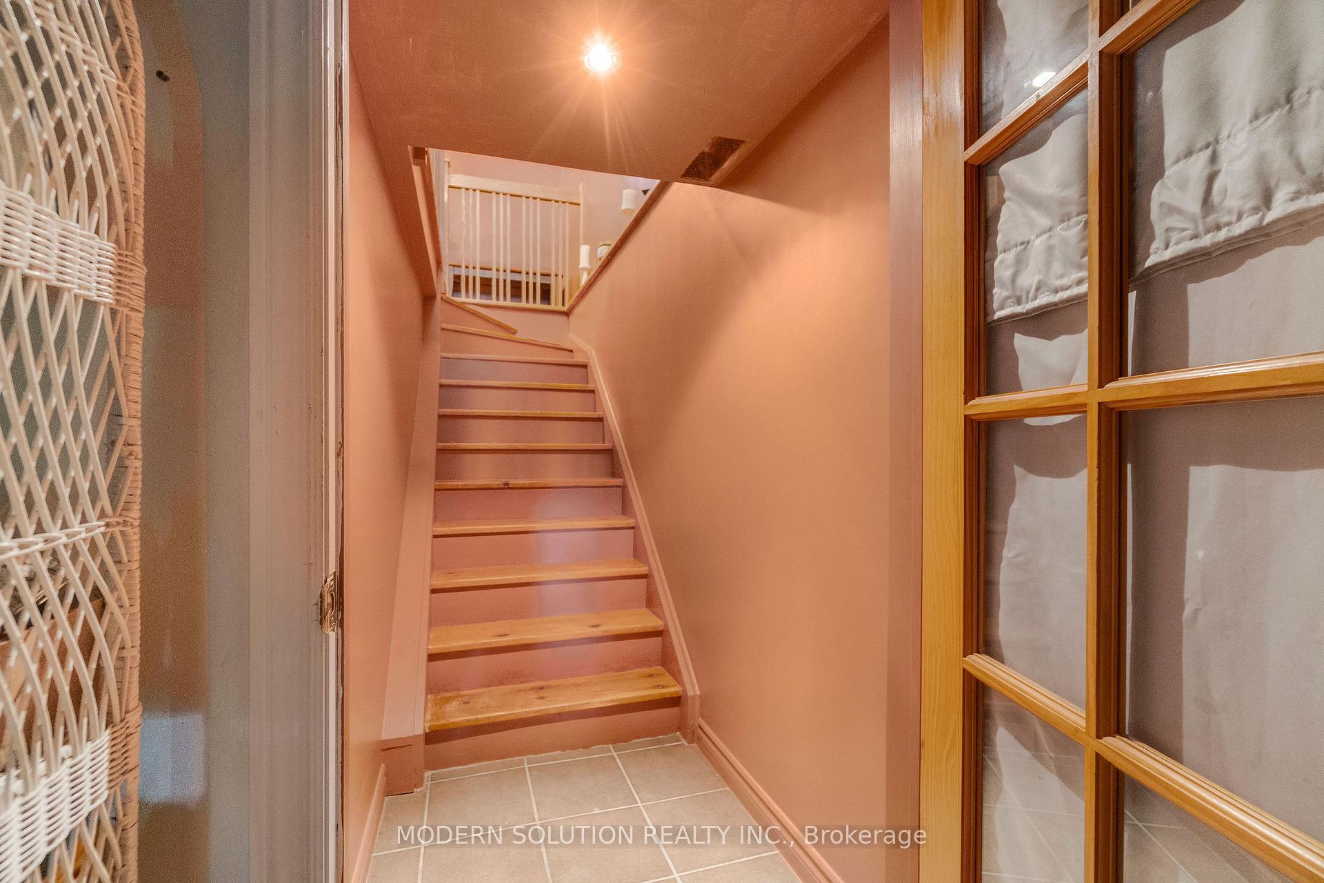Photo 28 of 5A Dynevor Road, Toronto, Caledonia-Fairbank — HOMEH