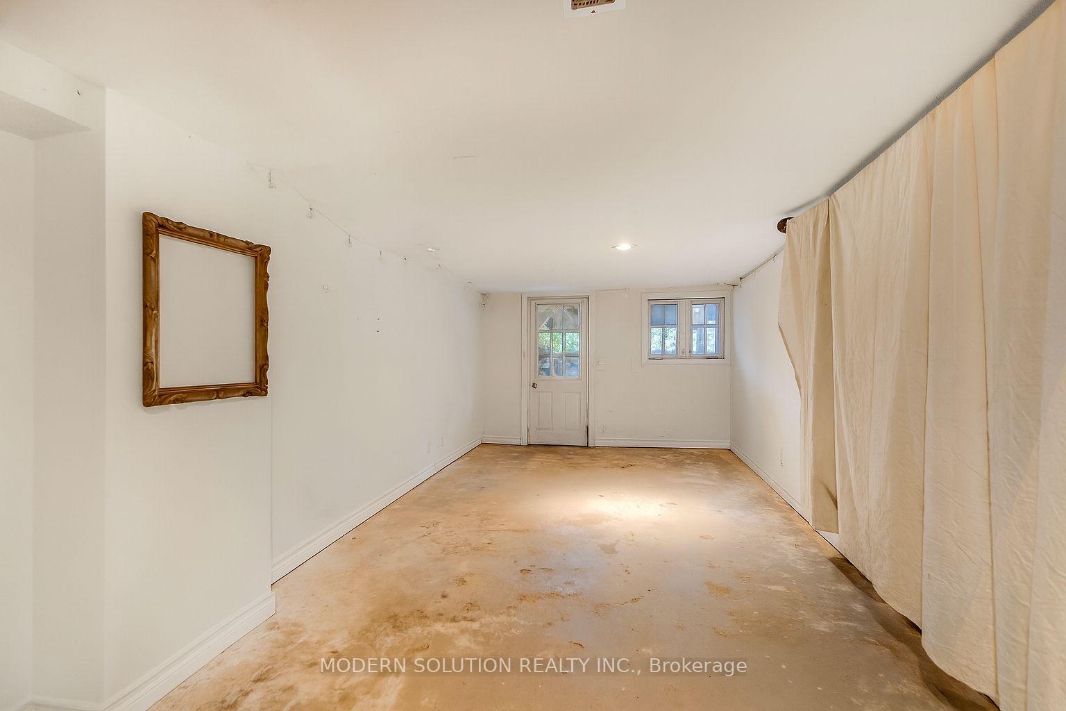 Photo 29 of 5A Dynevor Road, Toronto, Caledonia-Fairbank — HOMEH