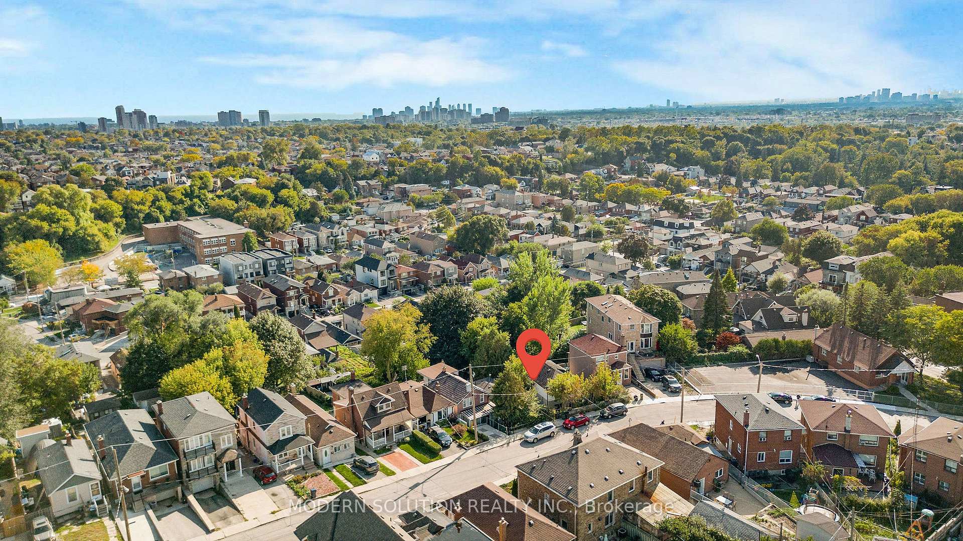 Photo 40 of 5A Dynevor Road, Toronto, Caledonia-Fairbank — HOMEH