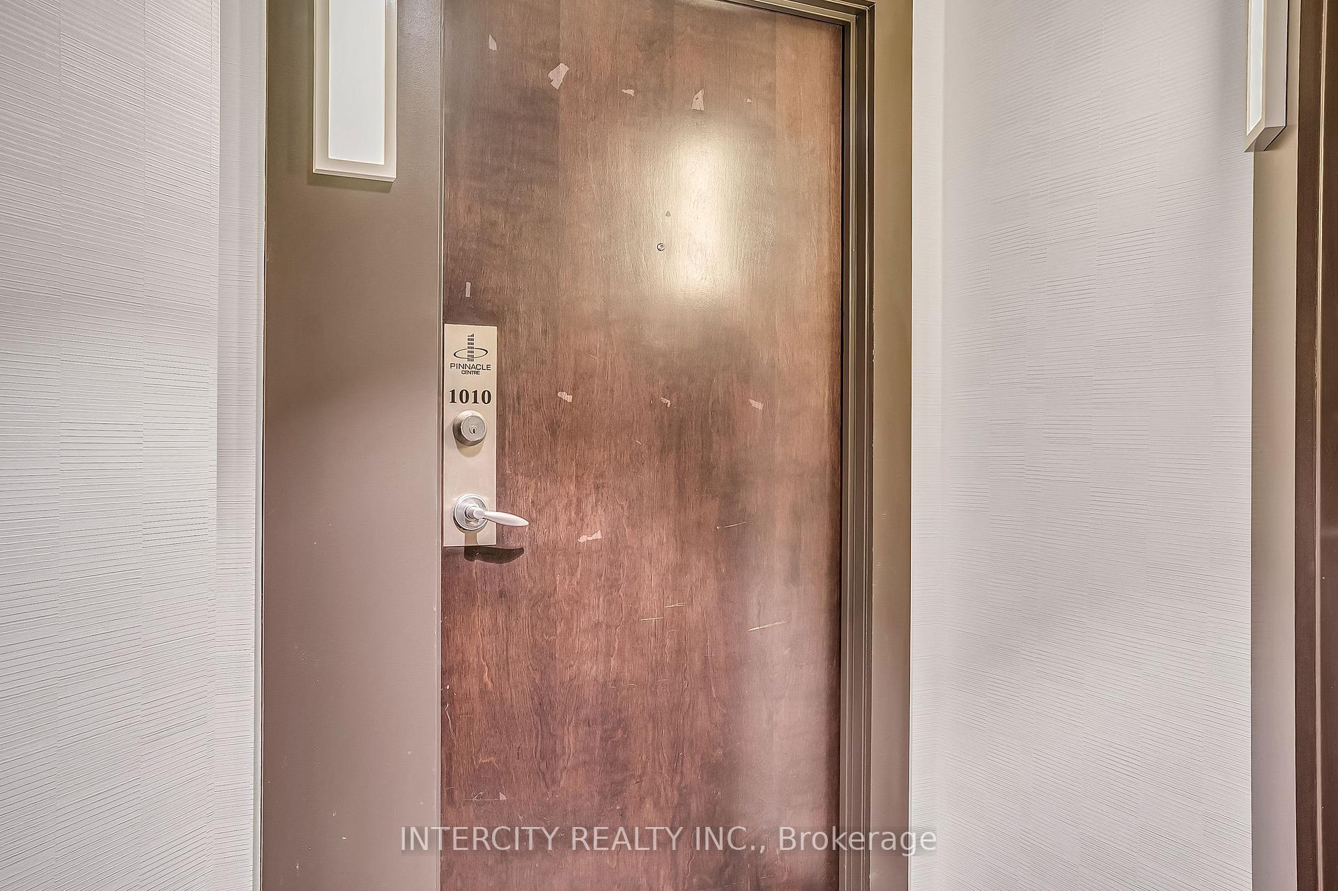 Photo 6 of Unit 1010, 12 Yonge Street, Toronto, Waterfront Communities — HOMEH