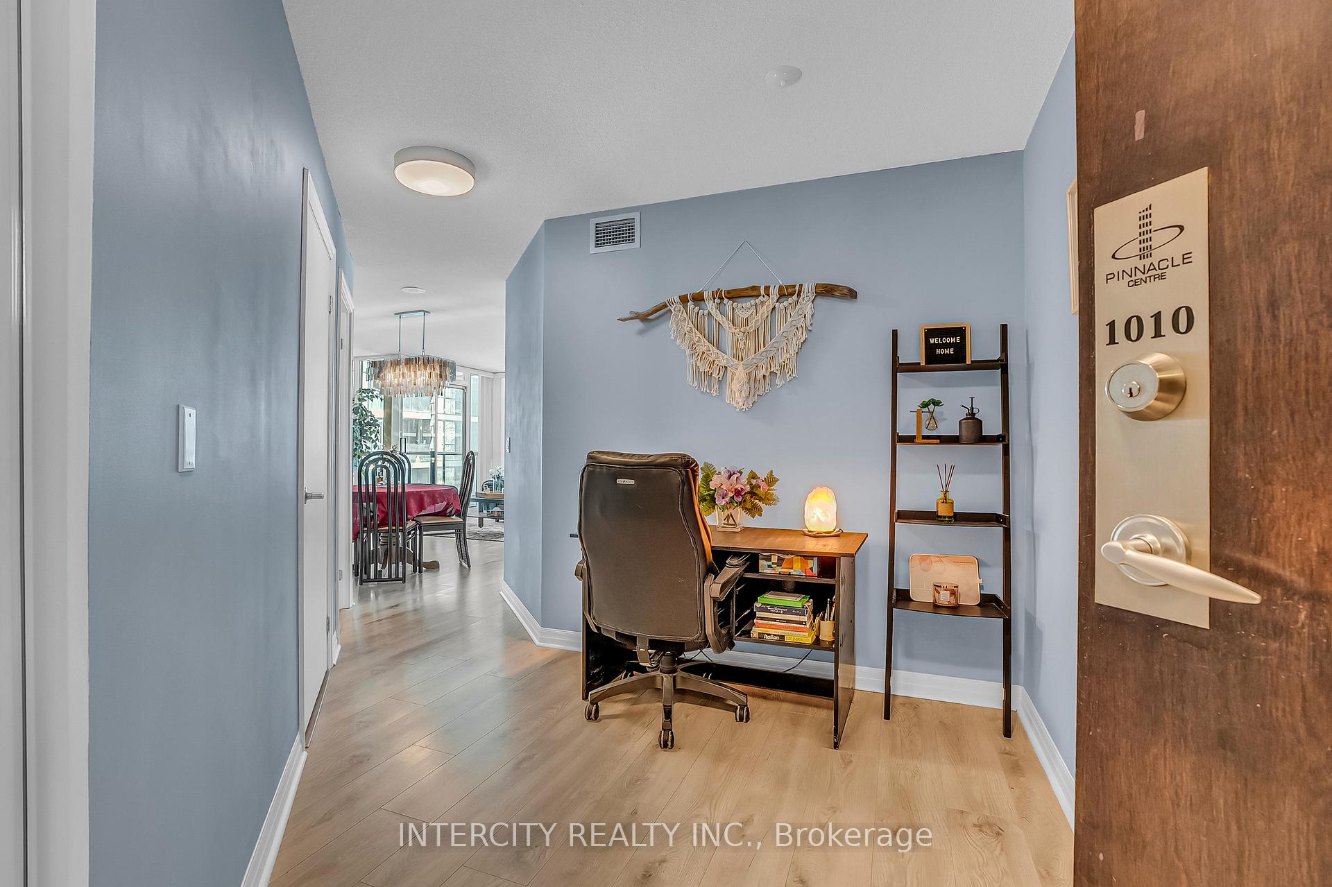 Photo 7 of Unit 1010, 12 Yonge Street, Toronto, Waterfront Communities — HOMEH