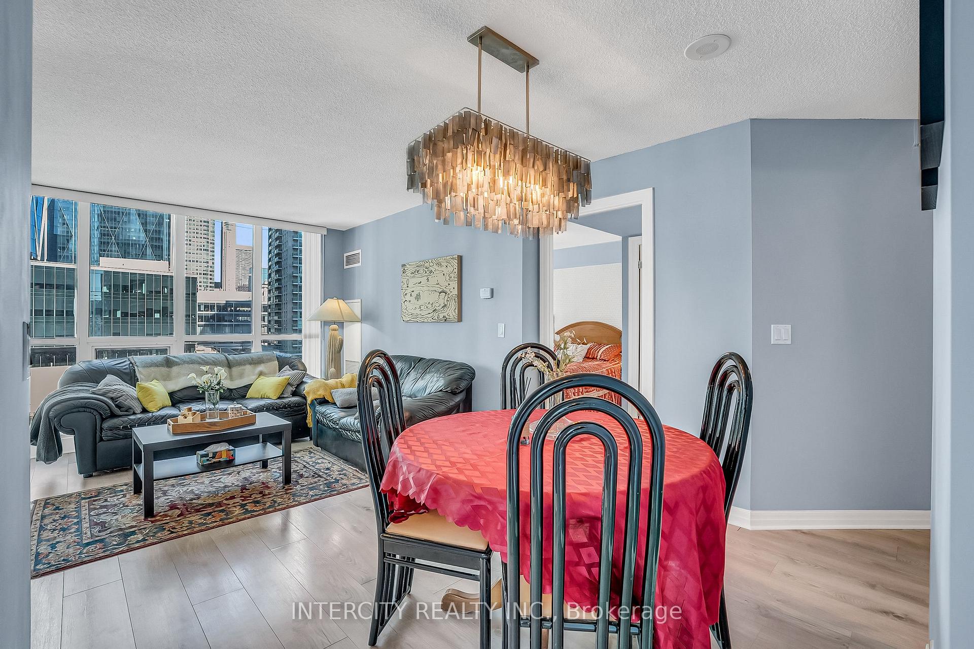 Photo 11 of Unit 1010, 12 Yonge Street, Toronto, Waterfront Communities — HOMEH