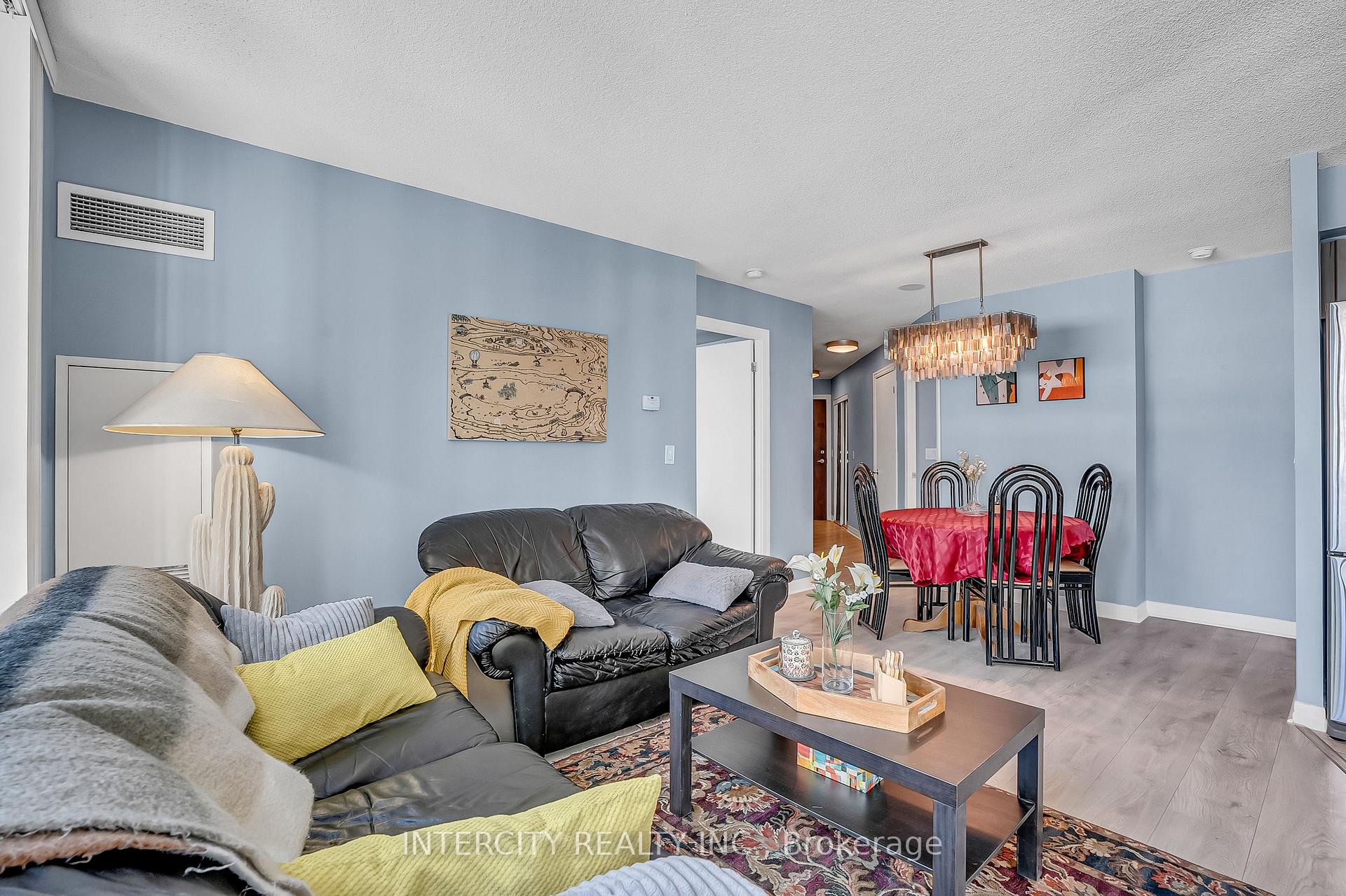 Photo 14 of Unit 1010, 12 Yonge Street, Toronto, Waterfront Communities — HOMEH