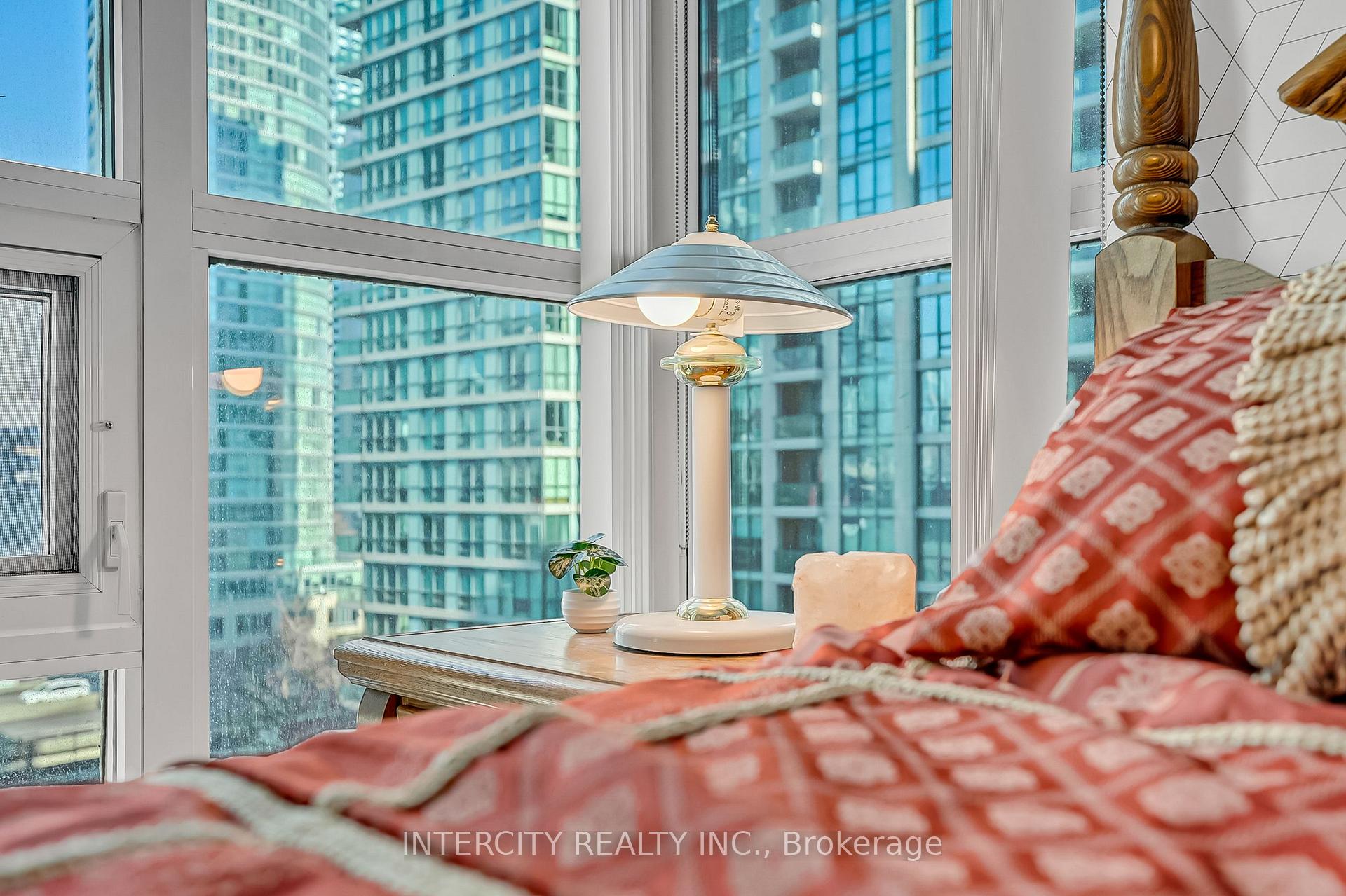 Photo 24 of Unit 1010, 12 Yonge Street, Toronto, Waterfront Communities — HOMEH