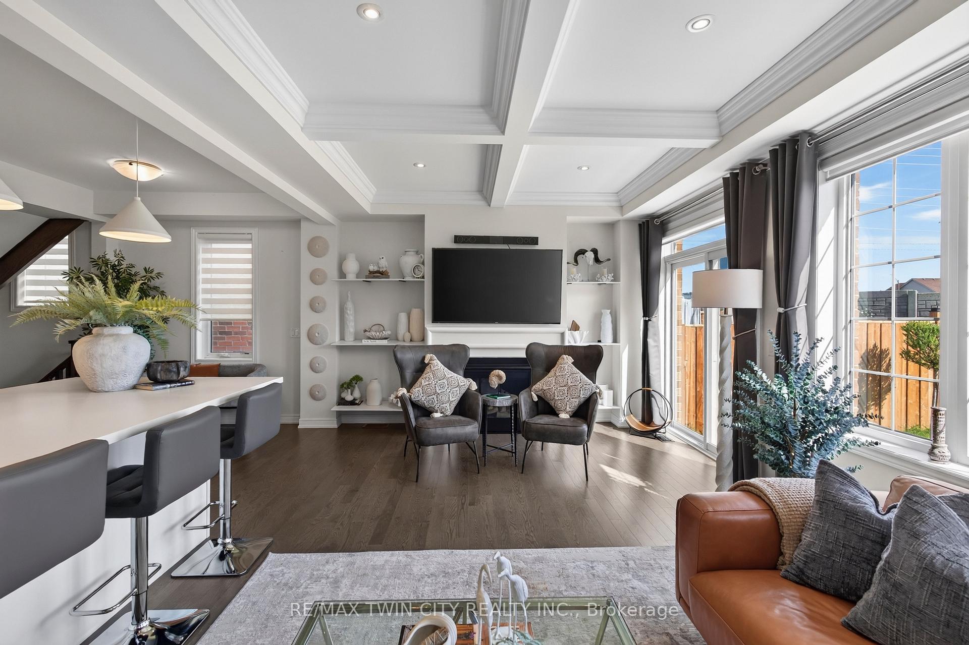 Photo 7 of 10 Reistwood Drive, Kitchener, Huron Park — HOMEH