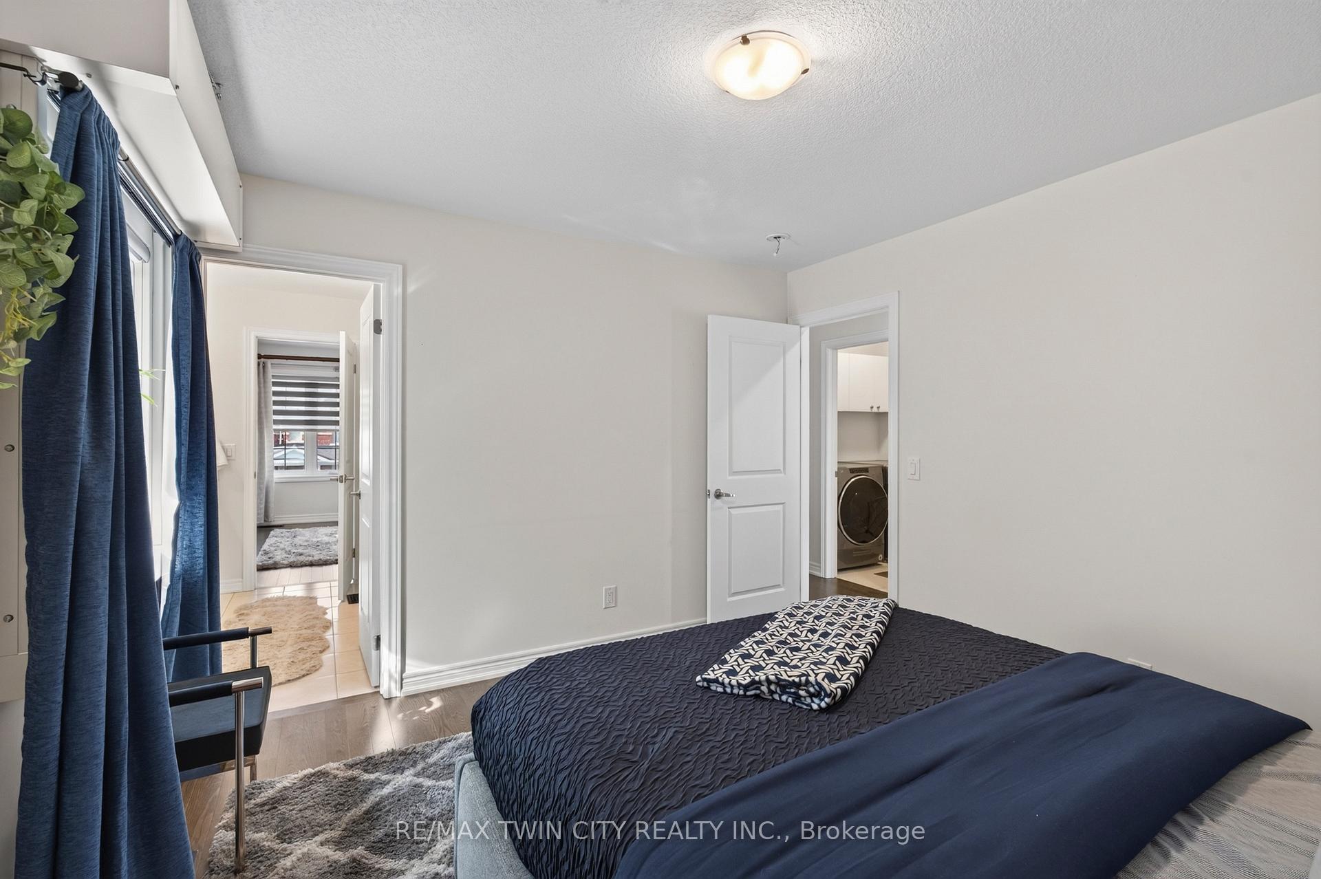 Photo 27 of 10 Reistwood Drive, Kitchener, Huron Park — HOMEH