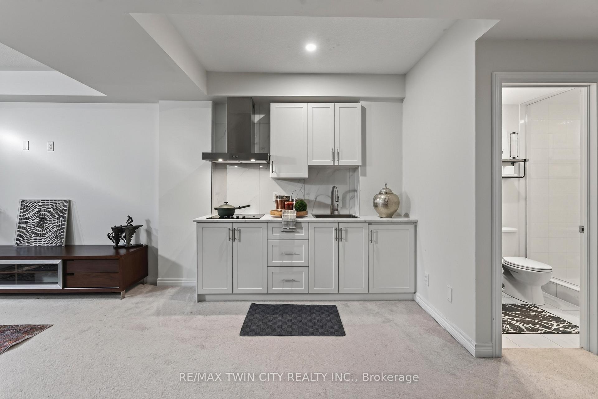Photo 38 of 10 Reistwood Drive, Kitchener, Huron Park — HOMEH