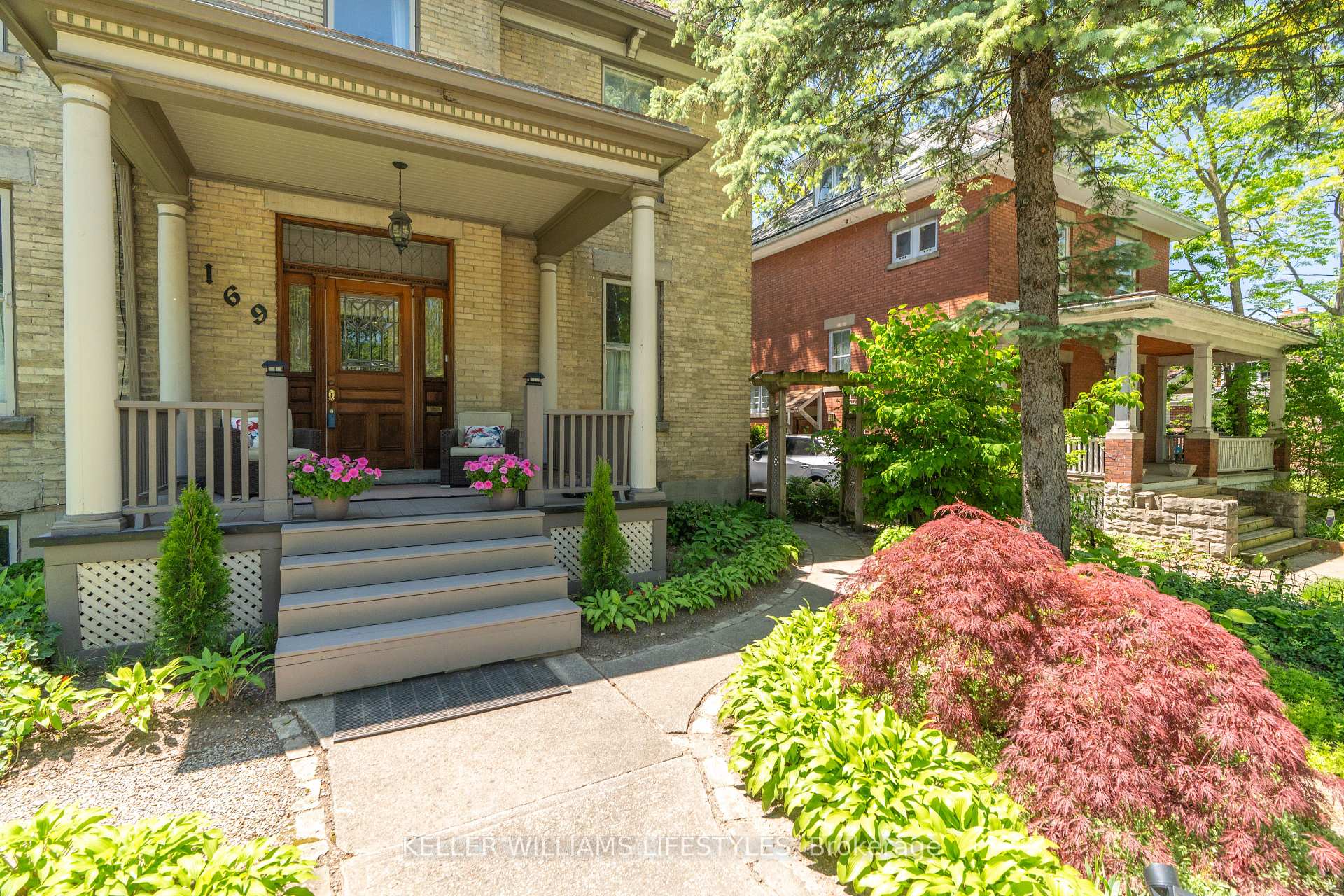 Photo 2 of 169 Ridout Street S, London, South F — HOMEH