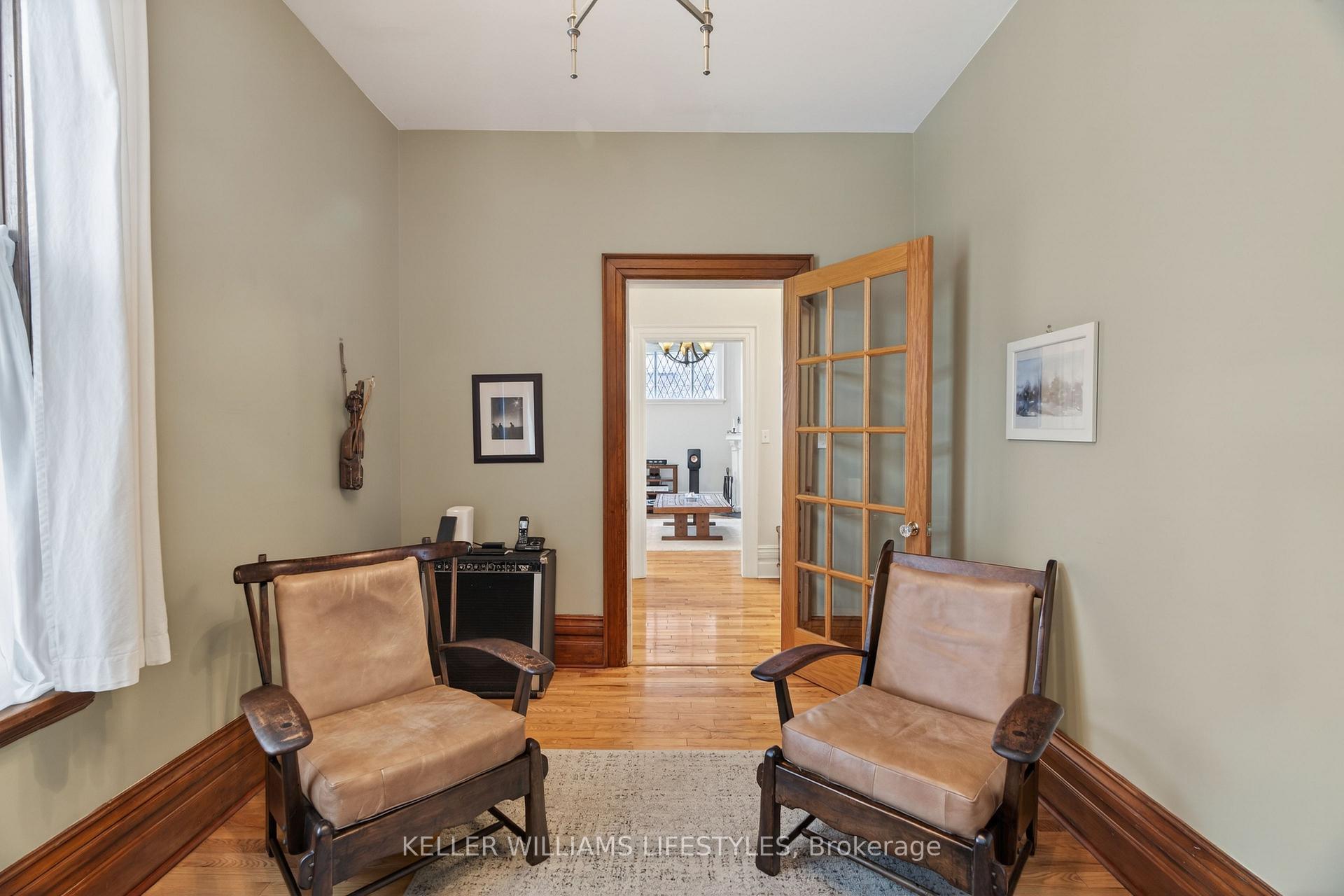 Photo 7 of 169 Ridout Street S, London, South F — HOMEH