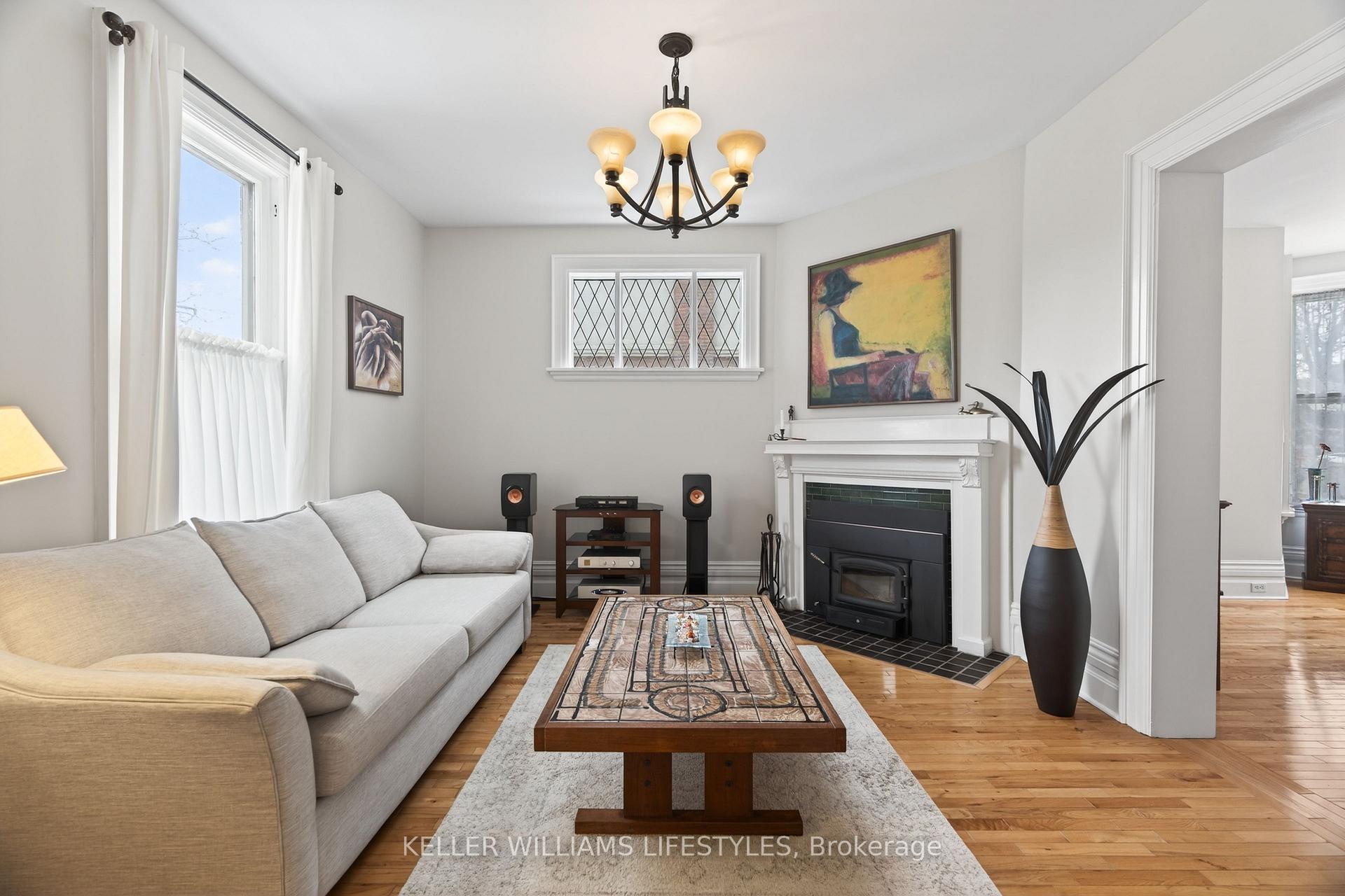 Photo 8 of 169 Ridout Street S, London, South F — HOMEH