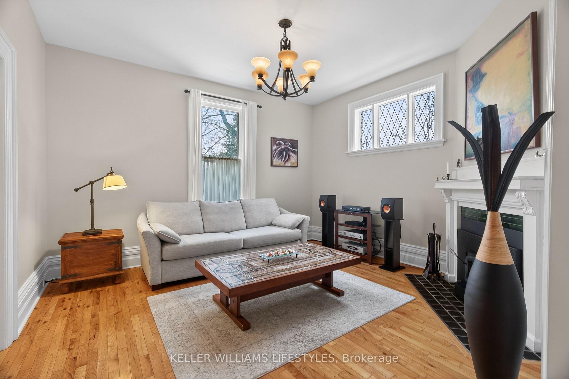 Photo 10 of 169 Ridout Street S, London, South F — HOMEH