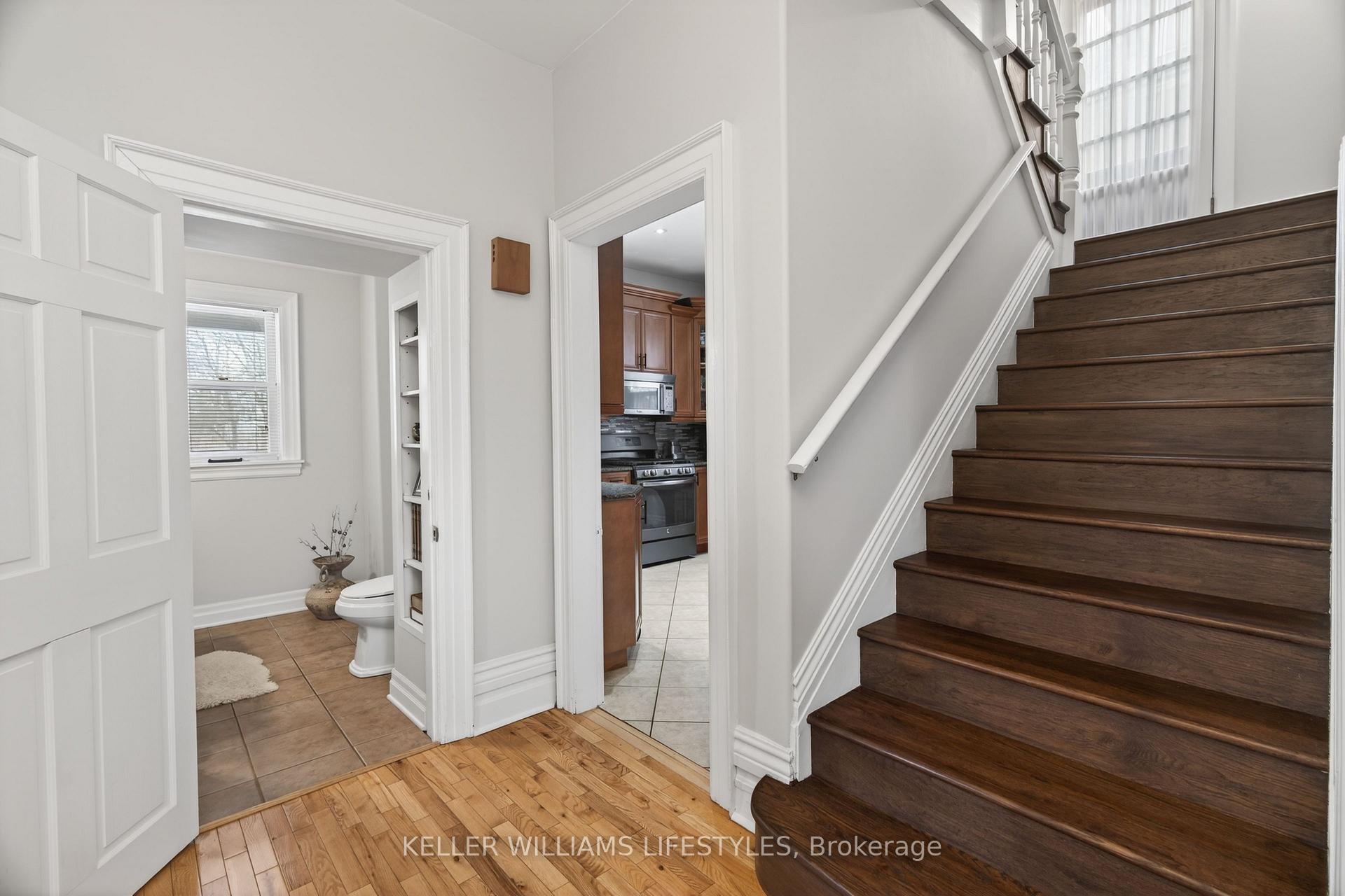 Photo 13 of 169 Ridout Street S, London, South F — HOMEH