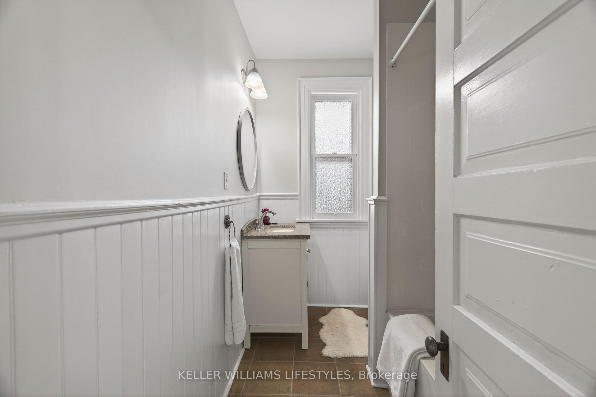 Photo 26 of 169 Ridout Street S, London, South F — HOMEH