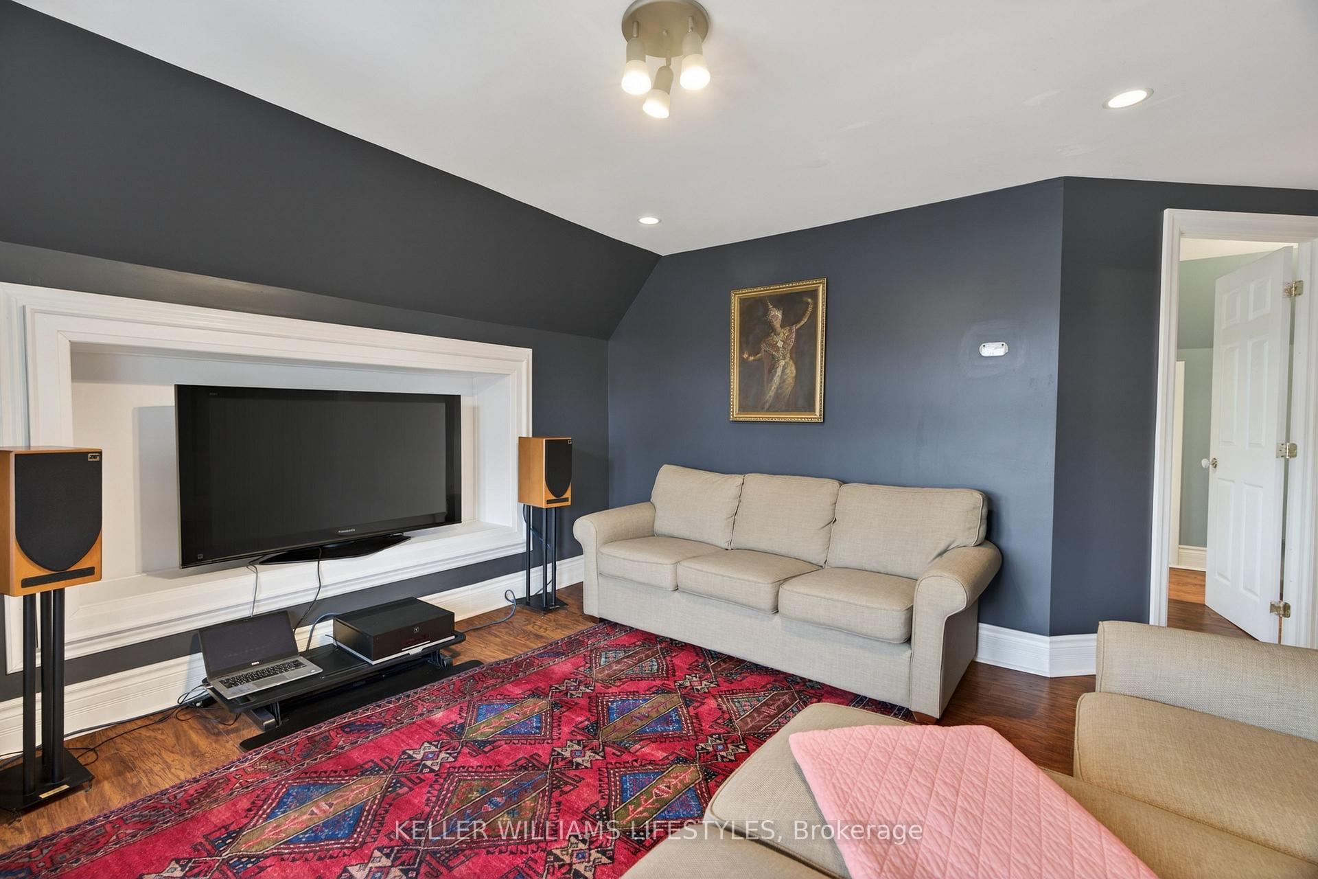 Photo 40 of 169 Ridout Street S, London, South F — HOMEH