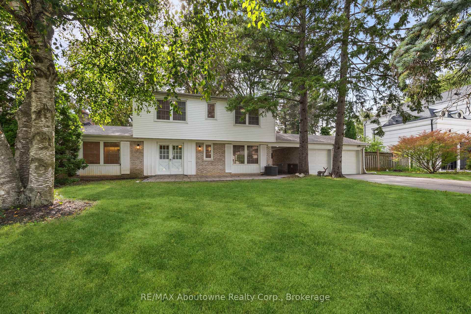 Photo 31 of 24 Valloncliffe Road, Markham, Bayview Glen — HOMEH
