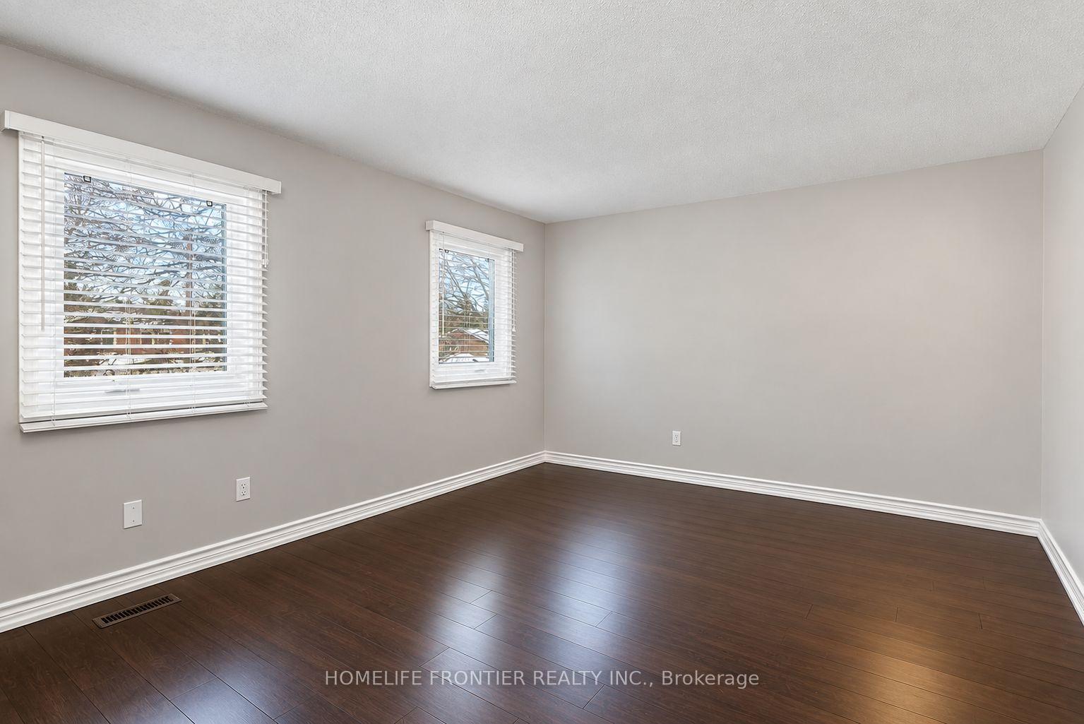Photo 12 of 82 Charnwood Place, Markham, Aileen-Willowbrook — HOMEH