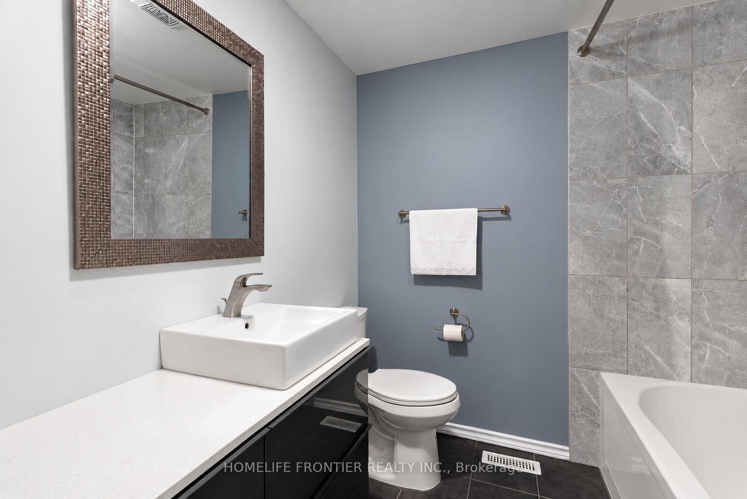 Photo 15 of 82 Charnwood Place, Markham, Aileen-Willowbrook — HOMEH