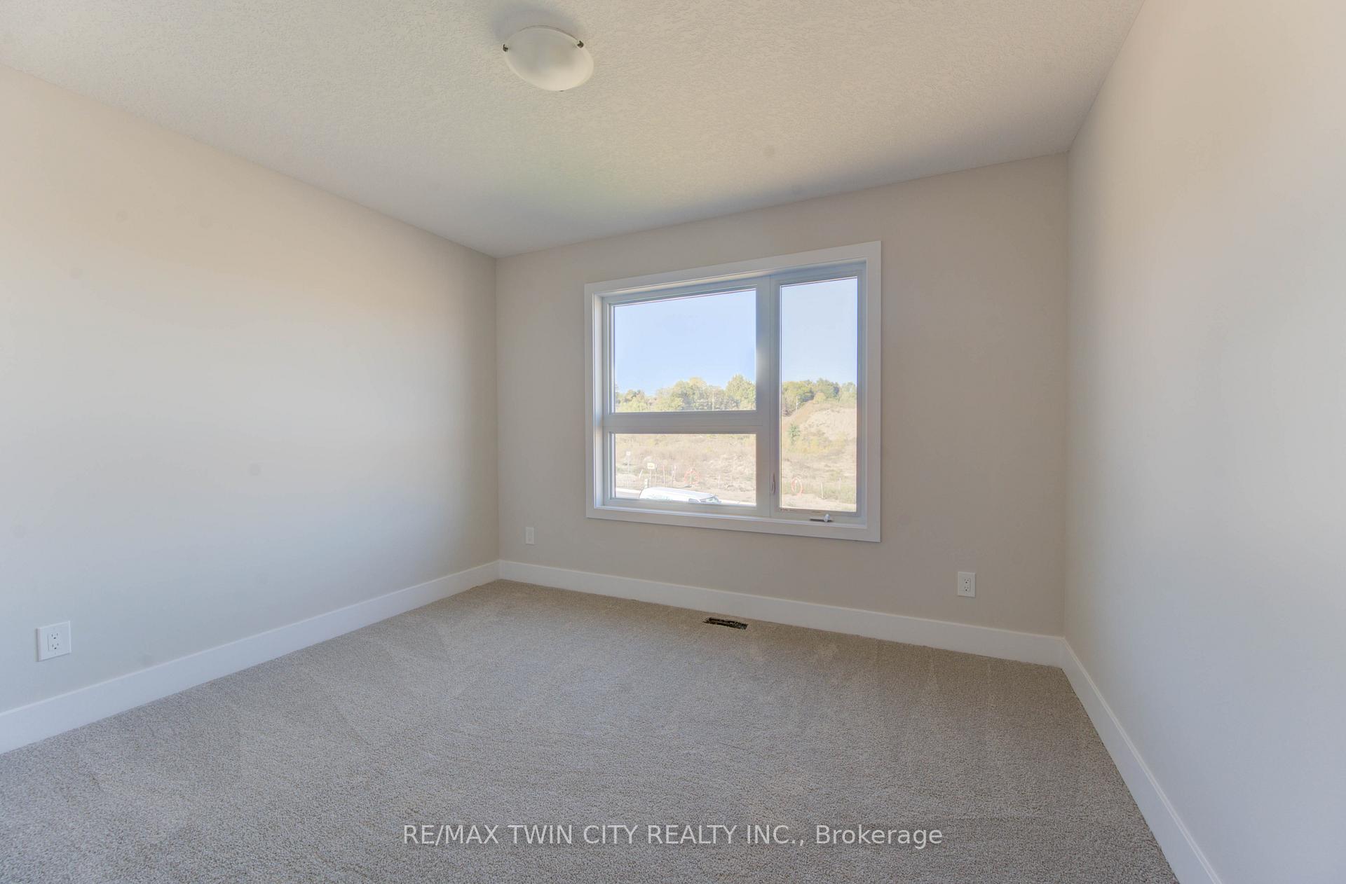 Photo 28 of 171 Otterbein Road, Kitchener, Grand River North — HOMEH