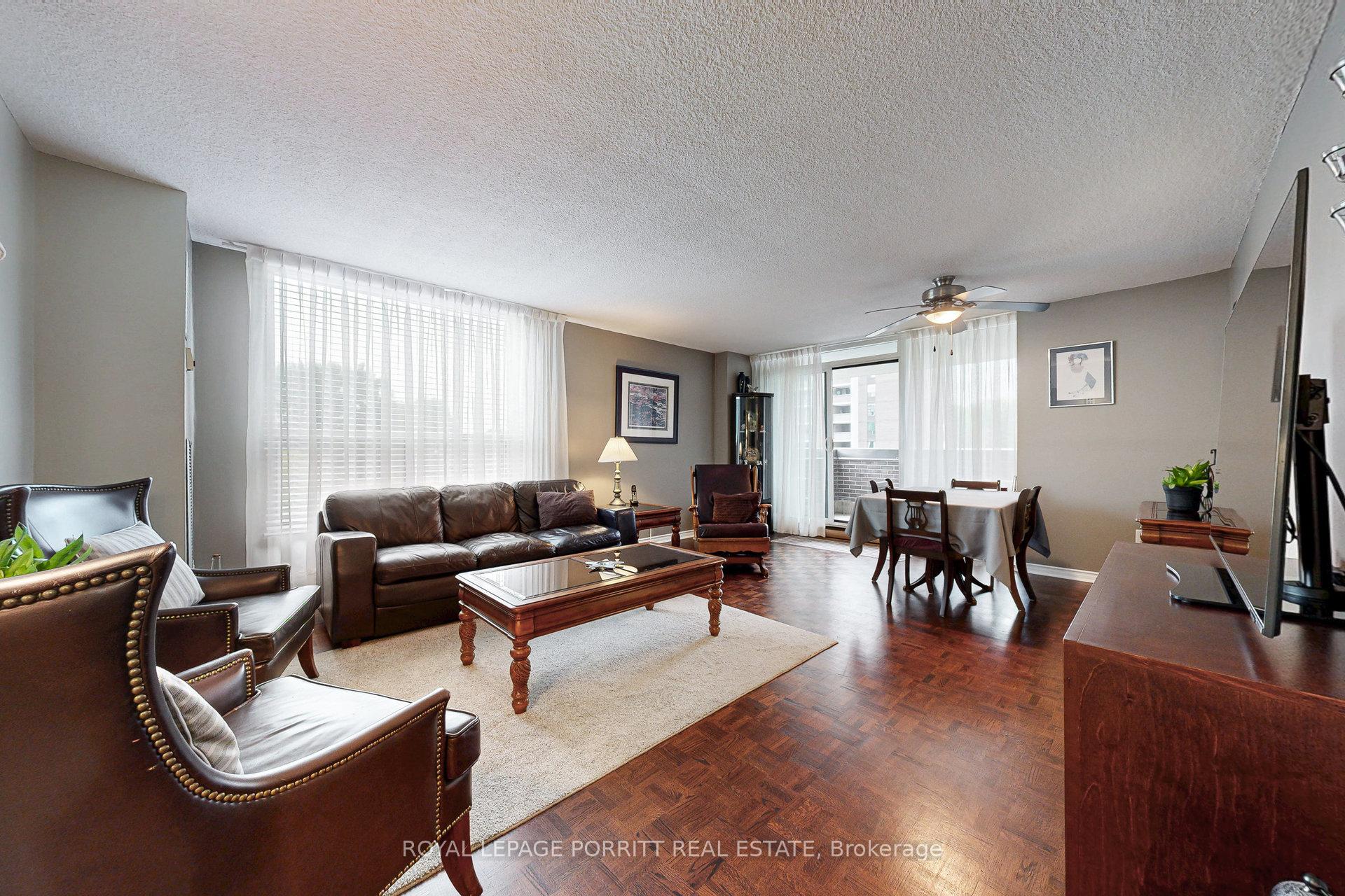 Photo 5 of Unit 201, 1535 Lakeshore Road E, Mississauga, Lakeview — HOMEH