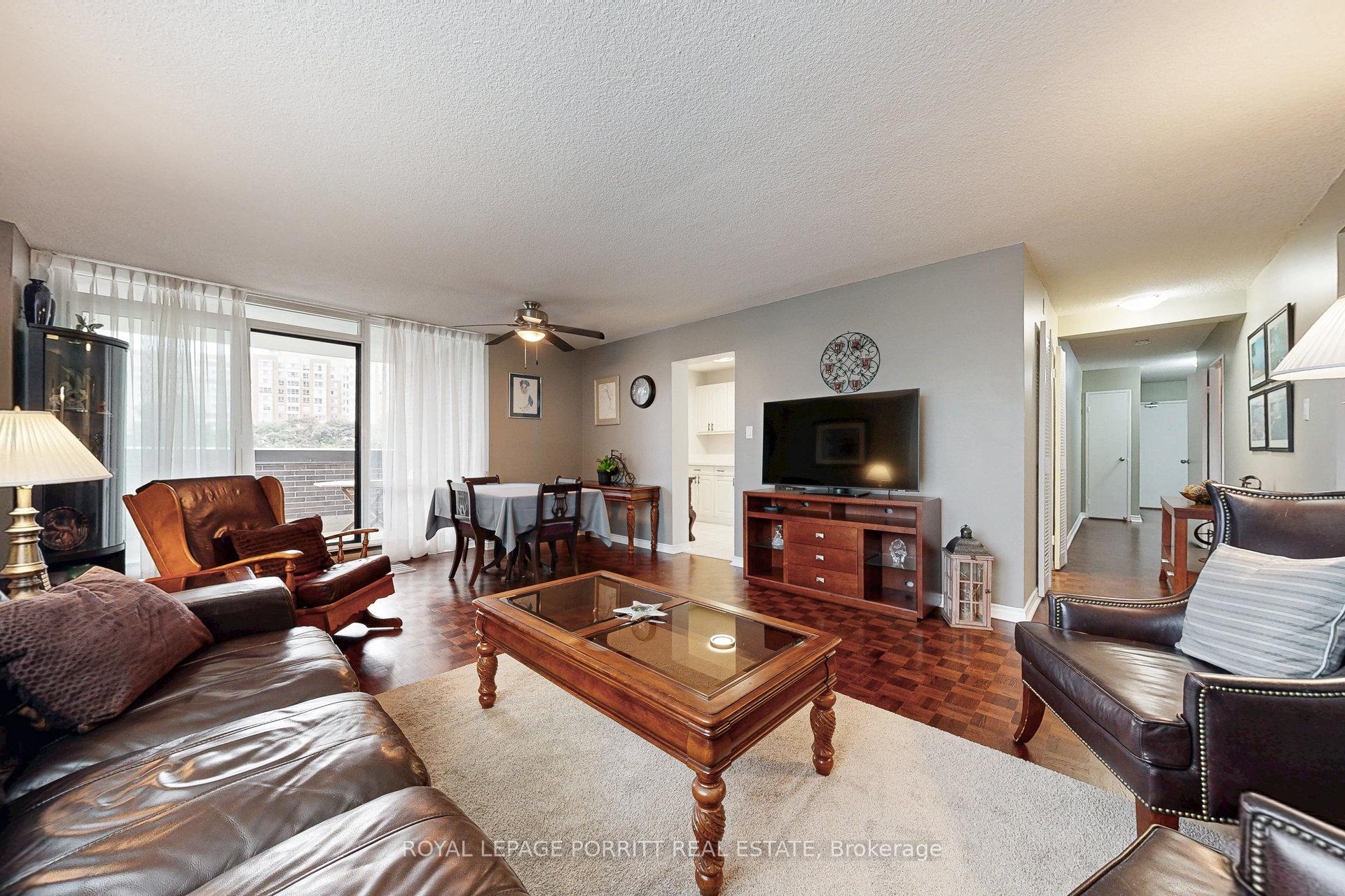 Photo 6 of Unit 201, 1535 Lakeshore Road E, Mississauga, Lakeview — HOMEH