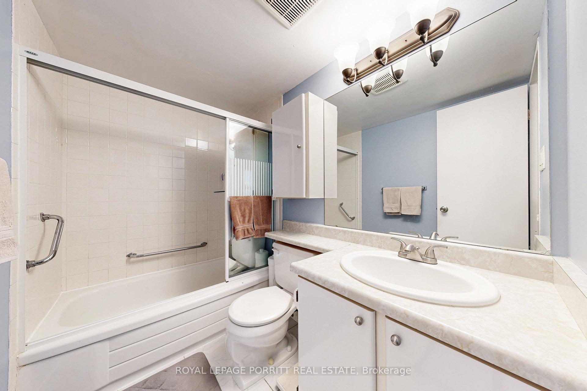 Photo 17 of Unit 201, 1535 Lakeshore Road E, Mississauga, Lakeview — HOMEH