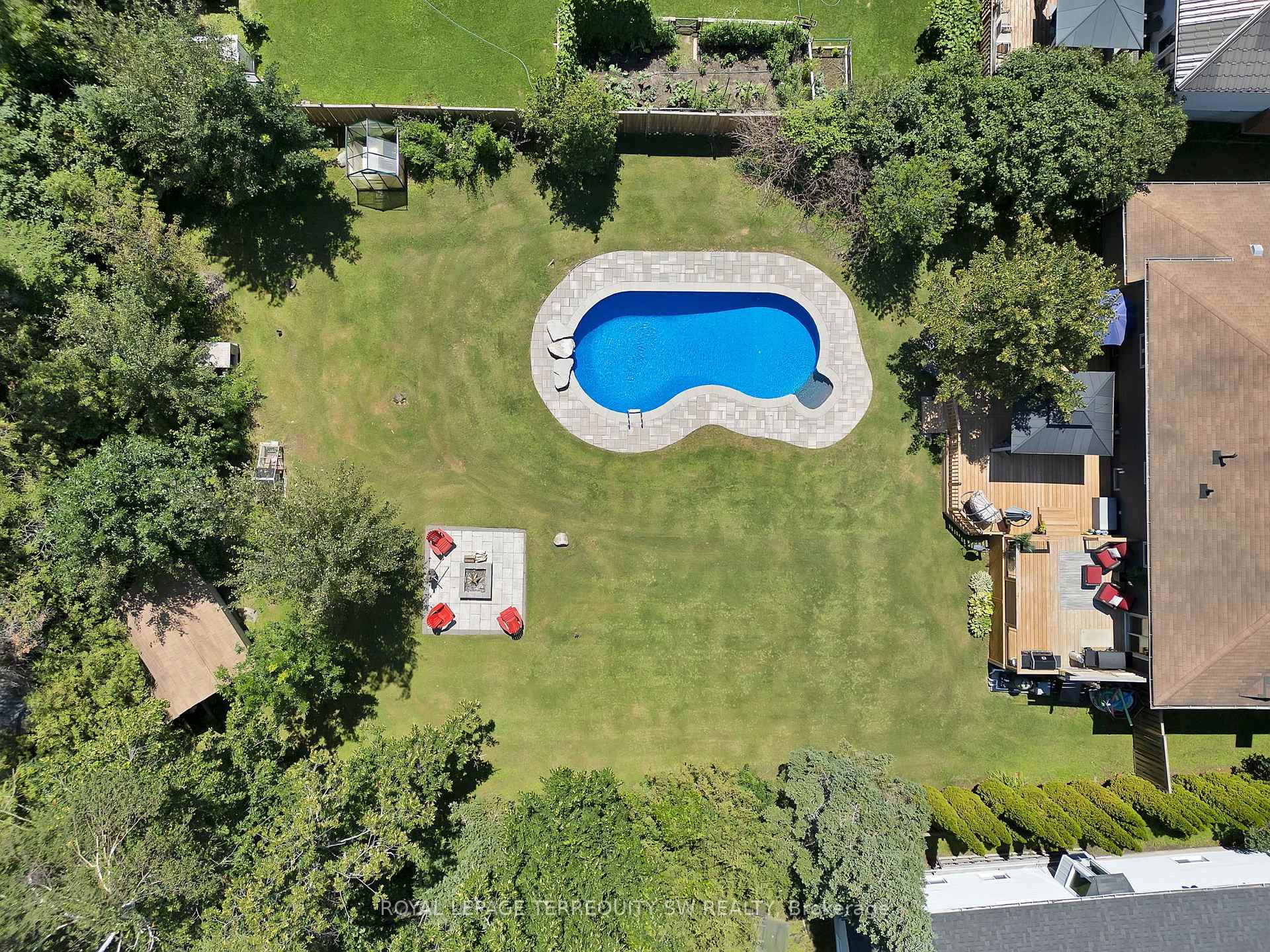 Photo 3 of 2249 Willard Avenue, Innisfil, Alcona — HOMEH