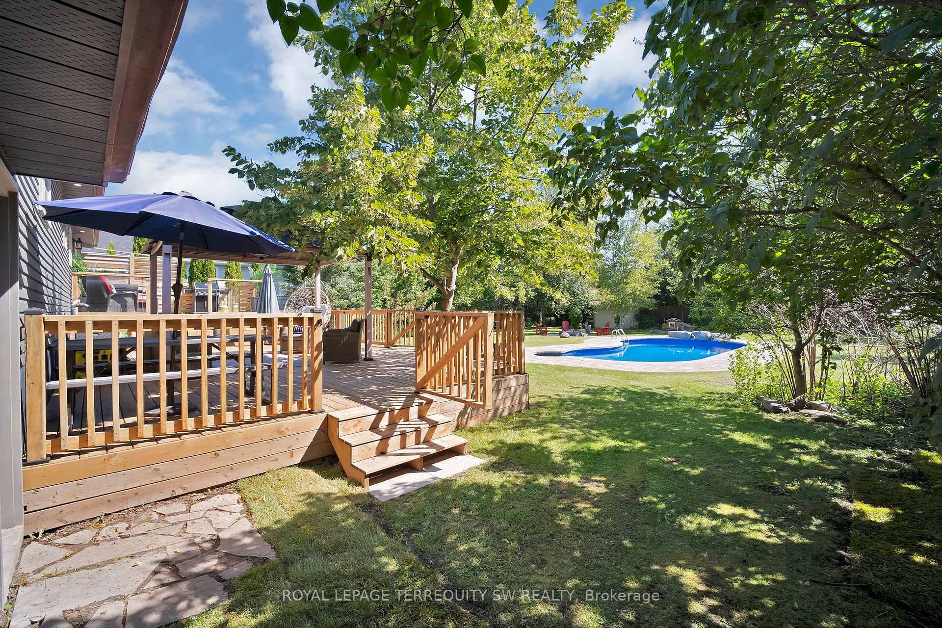 Photo 9 of 2249 Willard Avenue, Innisfil, Alcona — HOMEH