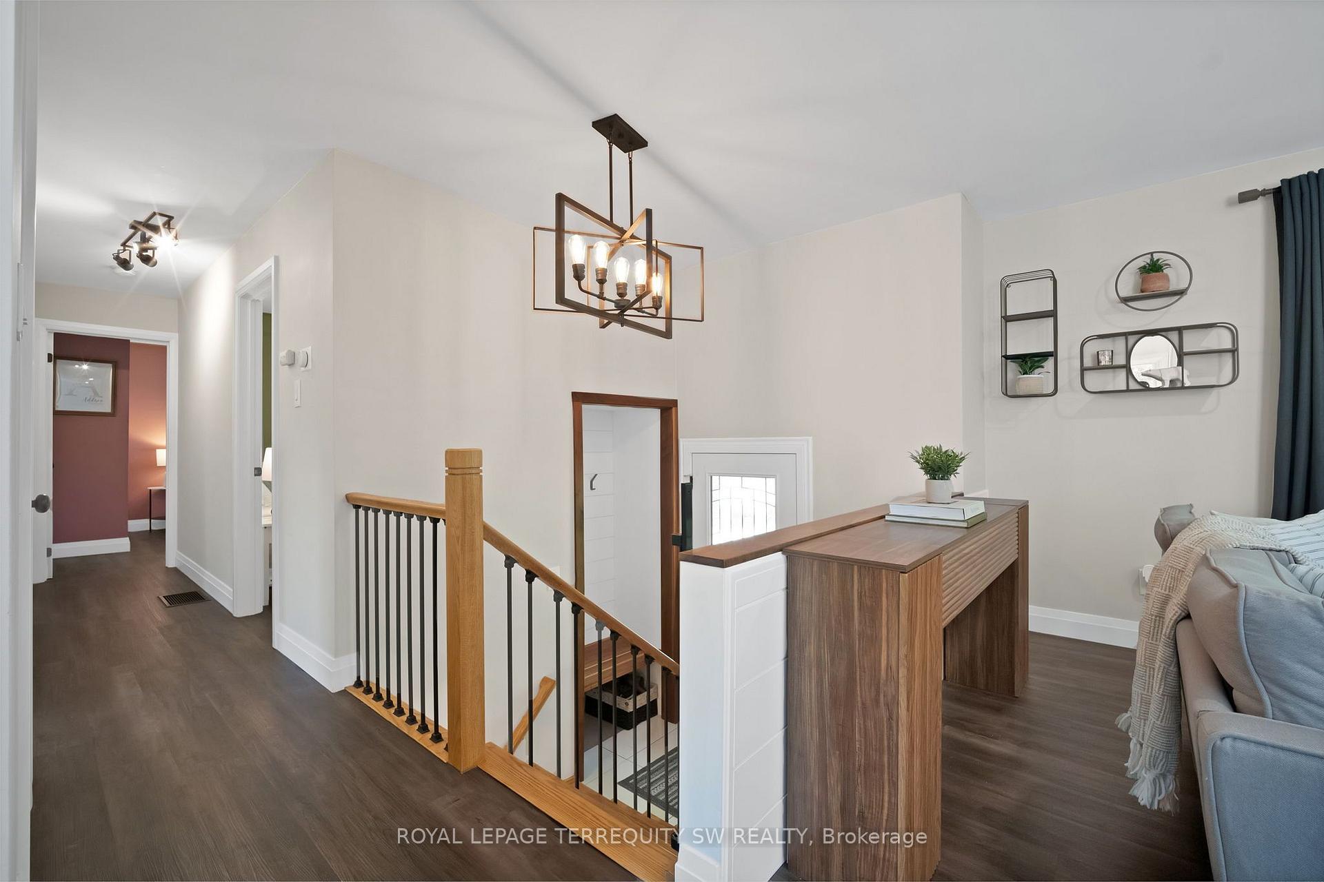 Photo 16 of 2249 Willard Avenue, Innisfil, Alcona — HOMEH