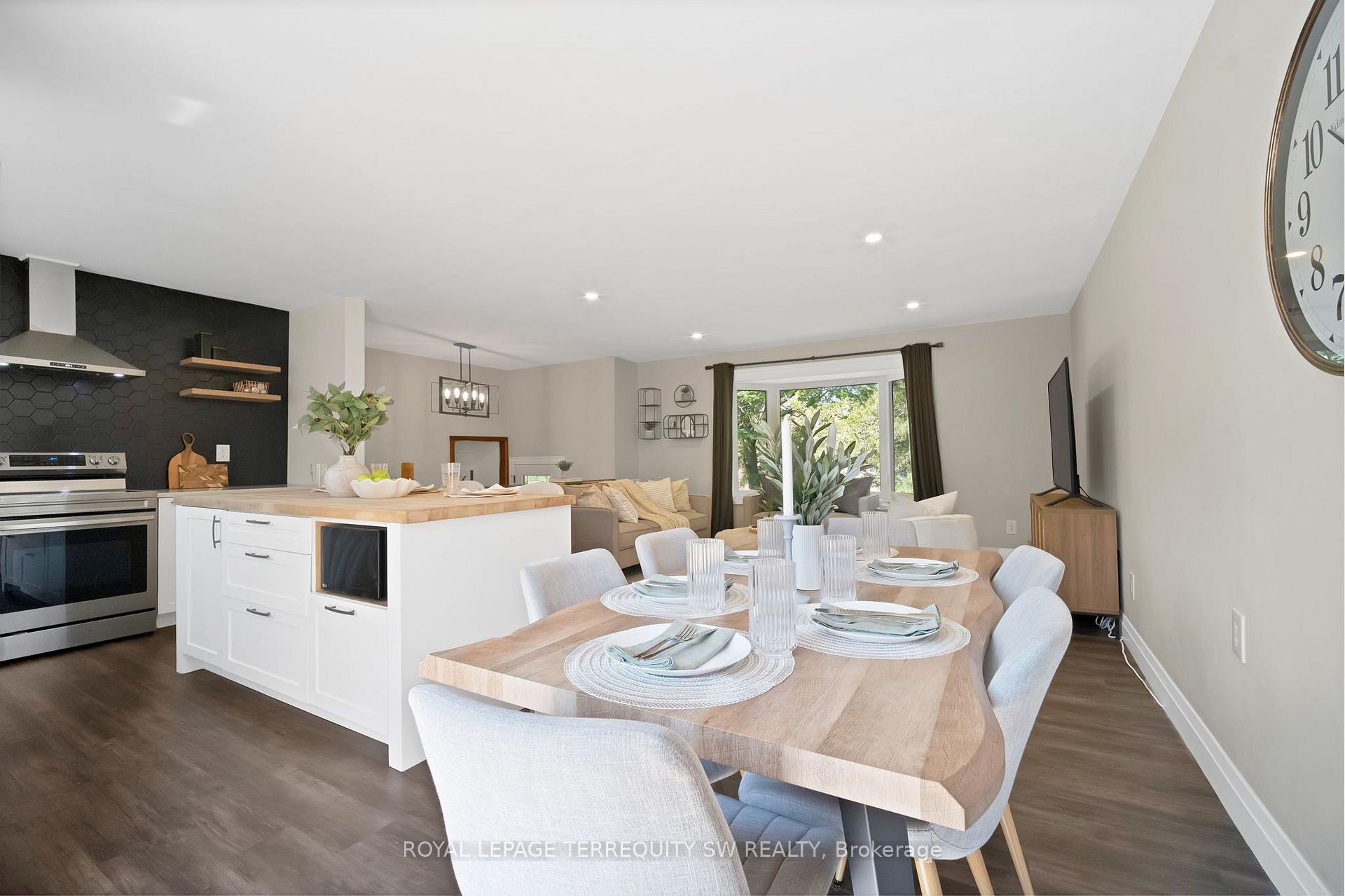Photo 27 of 2249 Willard Avenue, Innisfil, Alcona — HOMEH