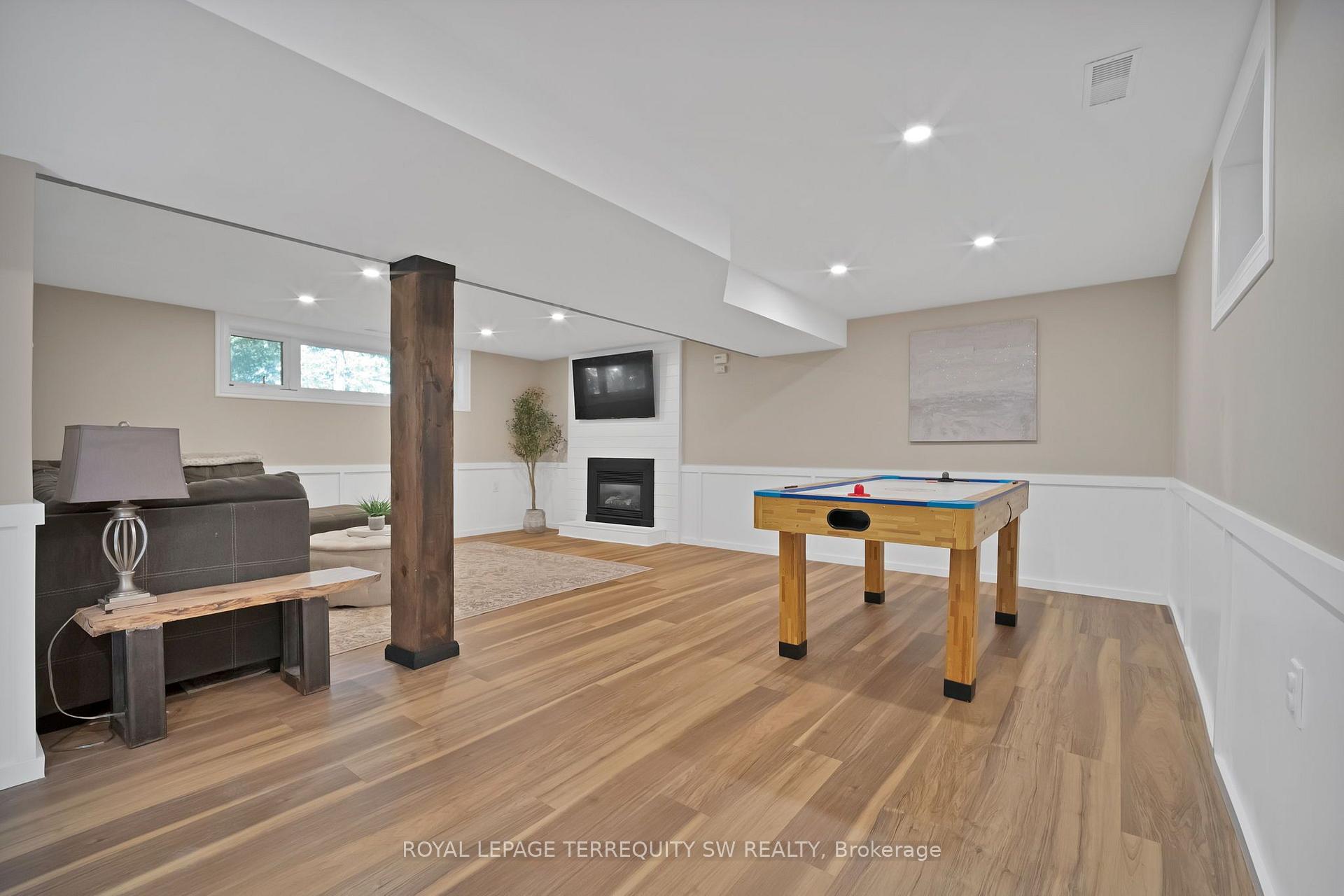 Photo 38 of 2249 Willard Avenue, Innisfil, Alcona — HOMEH