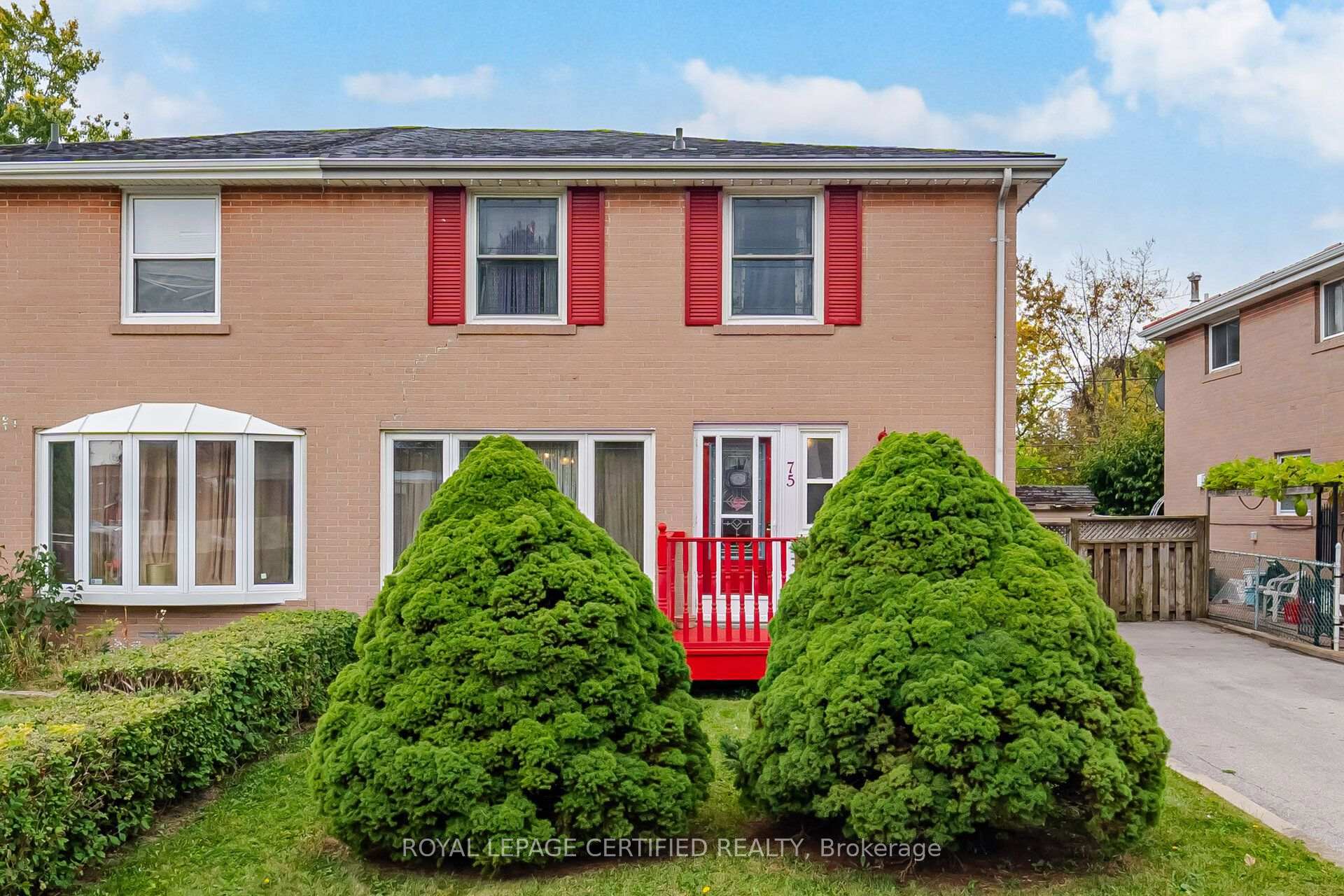 Photo 1 of 75 Cloverdale Drive, Brampton, Avondale — HOMEH