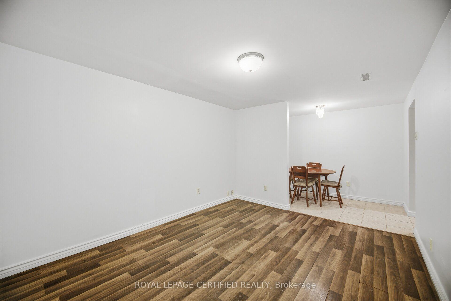 Photo 22 of 75 Cloverdale Drive, Brampton, Avondale — HOMEH