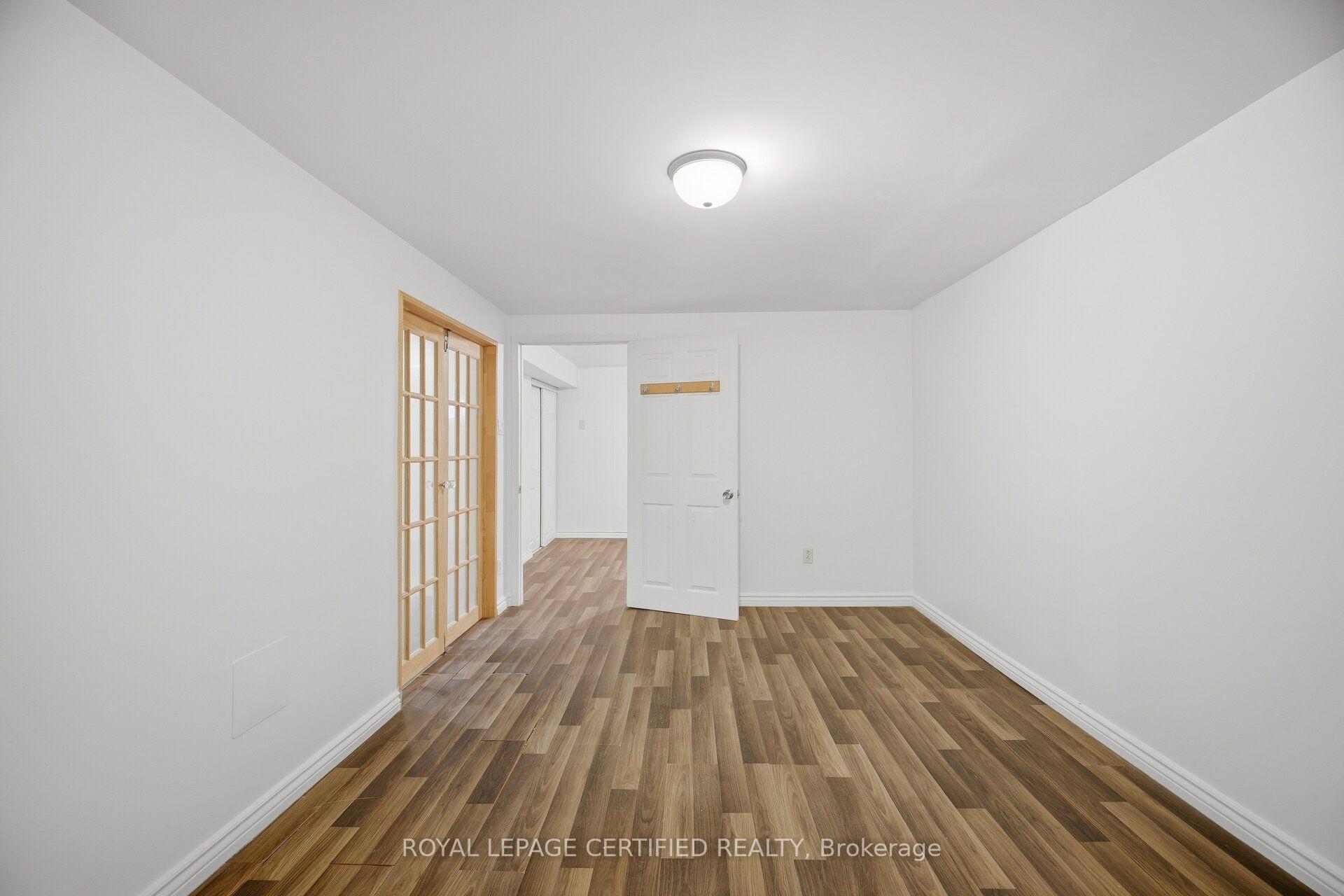 Photo 23 of 75 Cloverdale Drive, Brampton, Avondale — HOMEH