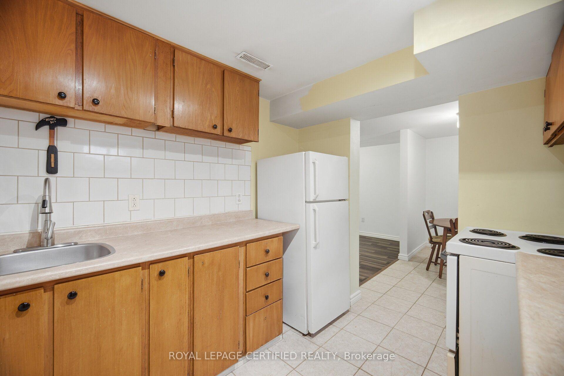 Photo 28 of 75 Cloverdale Drive, Brampton, Avondale — HOMEH