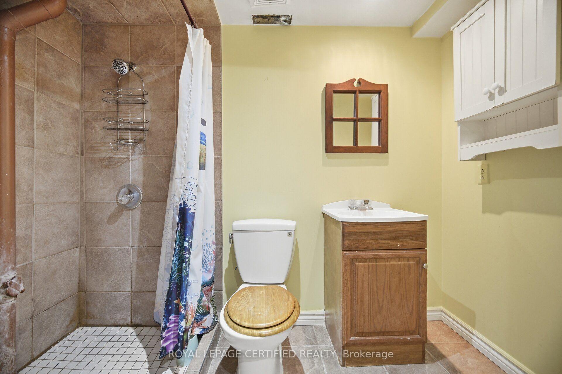 Photo 32 of 75 Cloverdale Drive, Brampton, Avondale — HOMEH