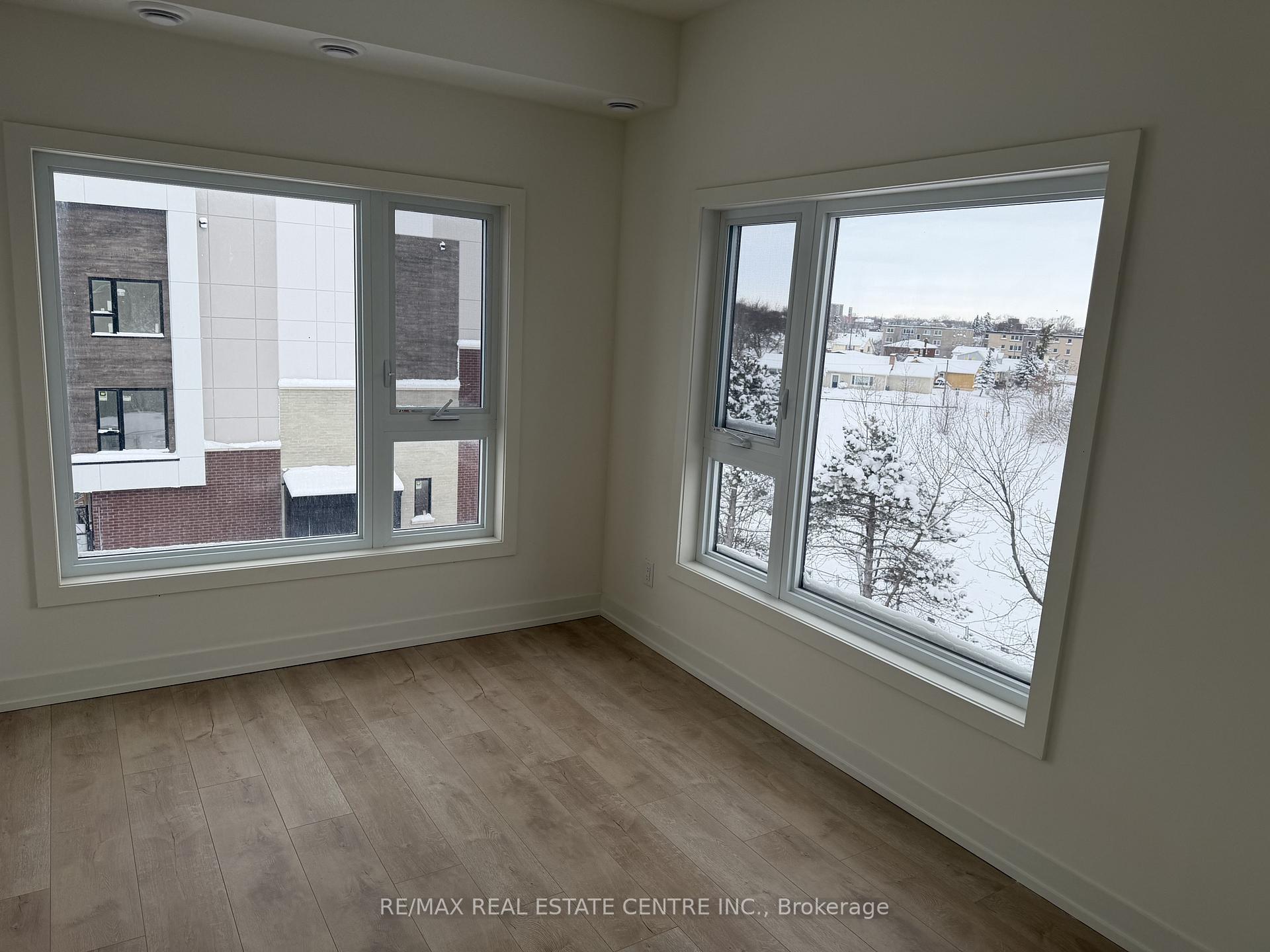 Photo 11 of Unit Suite 334 (302C), 16 Melbourne Avenue, St. Catharines, E. Chester — HOMEH