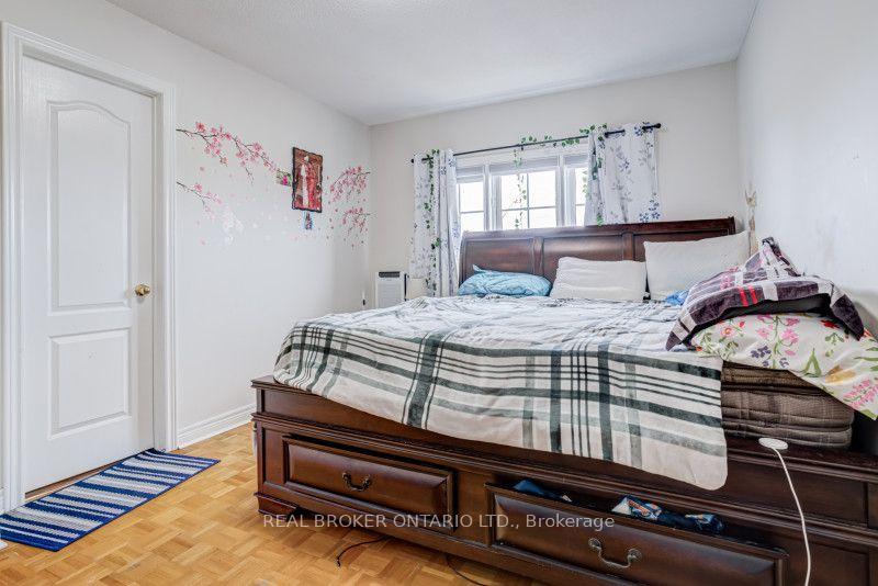Photo 22 of 60 Whitefaulds Road, Vaughan, Maple — HOMEH