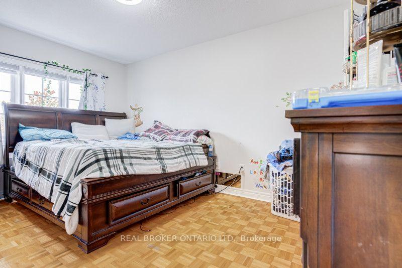 Photo 23 of 60 Whitefaulds Road, Vaughan, Maple — HOMEH