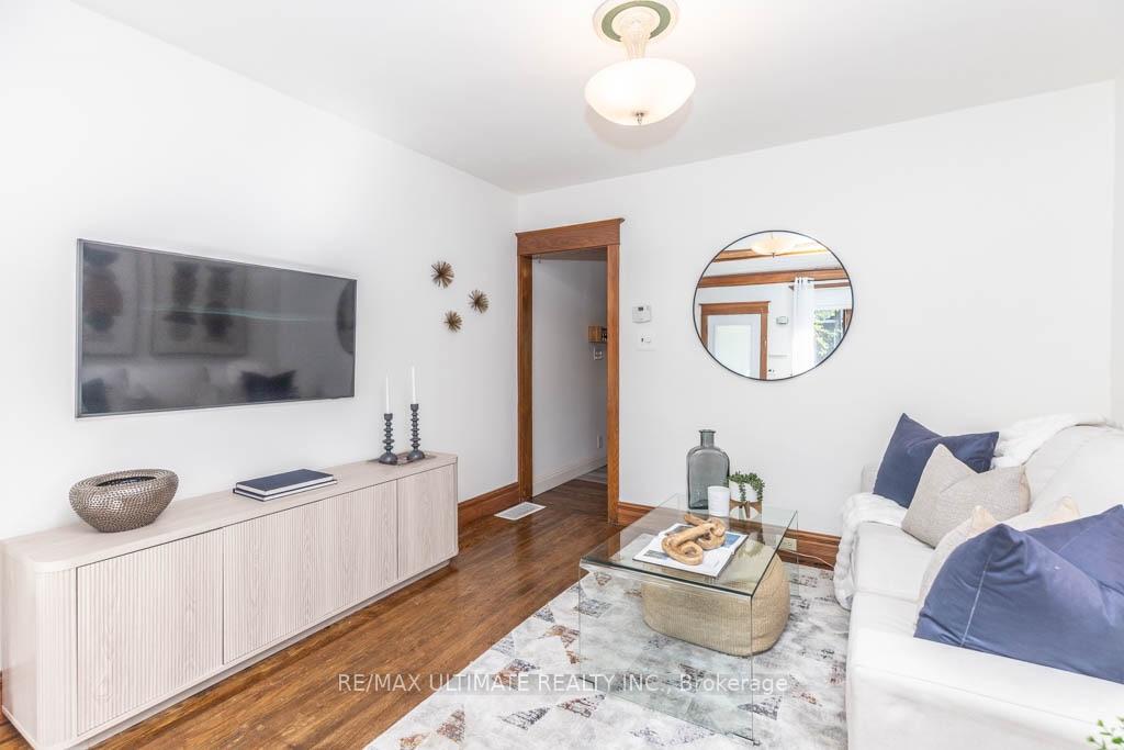 Photo 9 of 525 Craven Road, Toronto, Greenwood-Coxwell — HOMEH